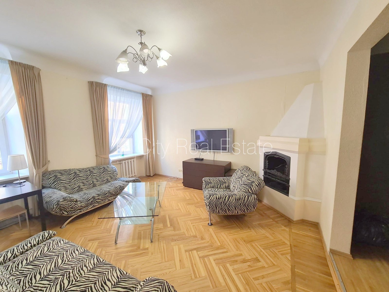 3 istabu dzīvoklis Rīga, Vecrīga, 97 m², izīrē, Foto 3 no 10