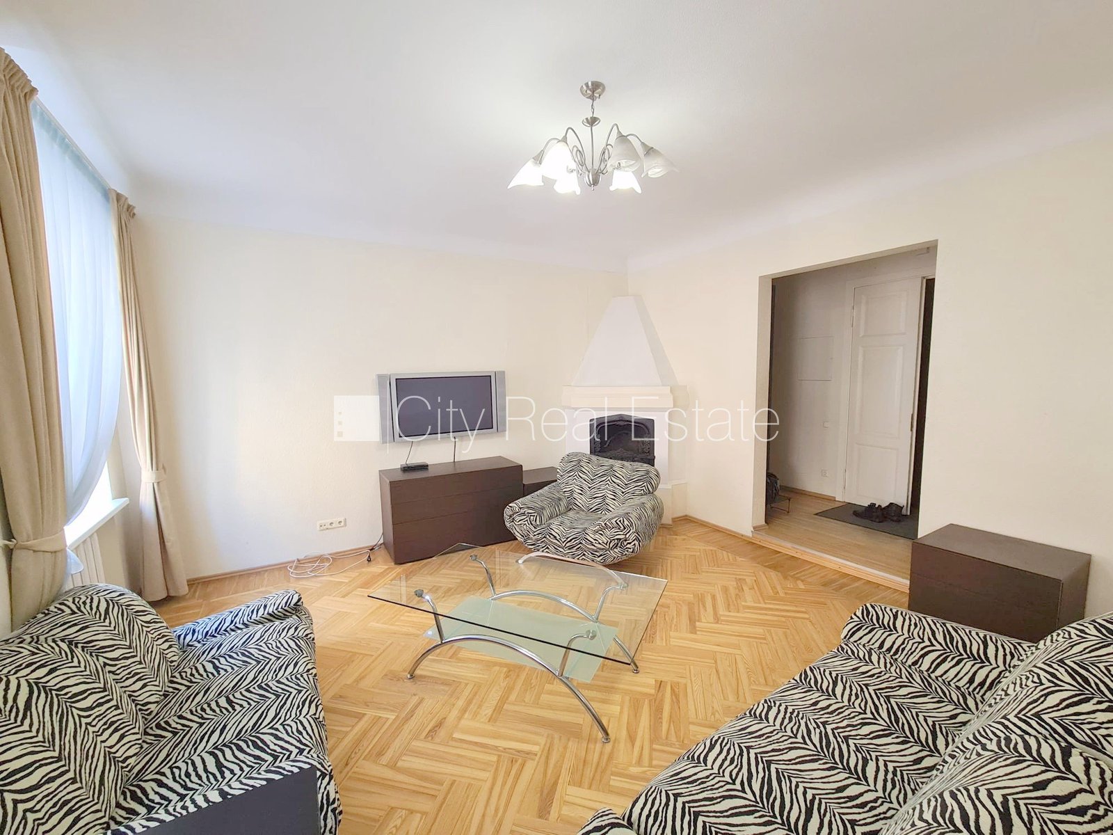3 istabu dzīvoklis Rīga, Vecrīga, 97 m², izīrē, Foto 4 no 10