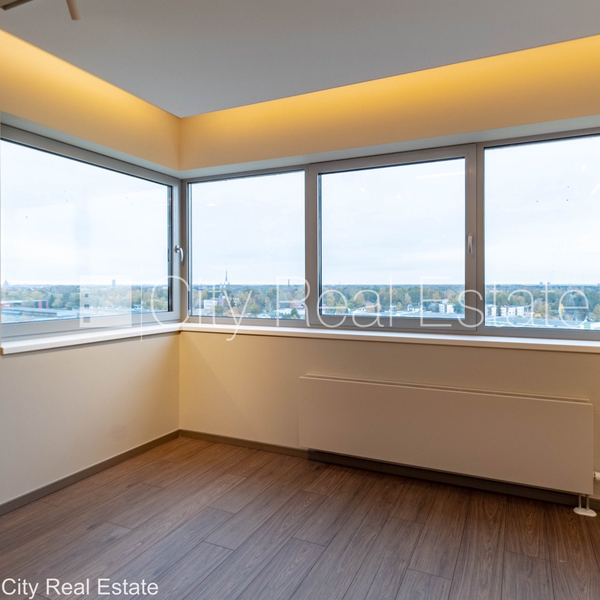 2 istabu dzīvoklis Rīga, Šampēteris, 66 m², pārdod, Foto 3 no 10