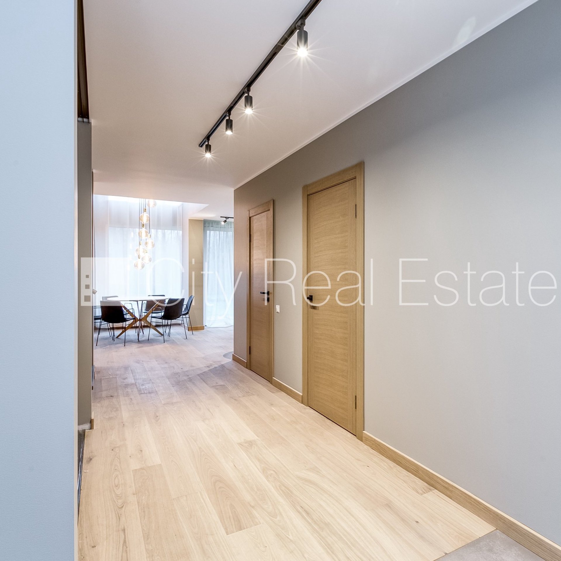 Māja Rīga, Imanta, 288 m², izīrē, Foto 5 no 10