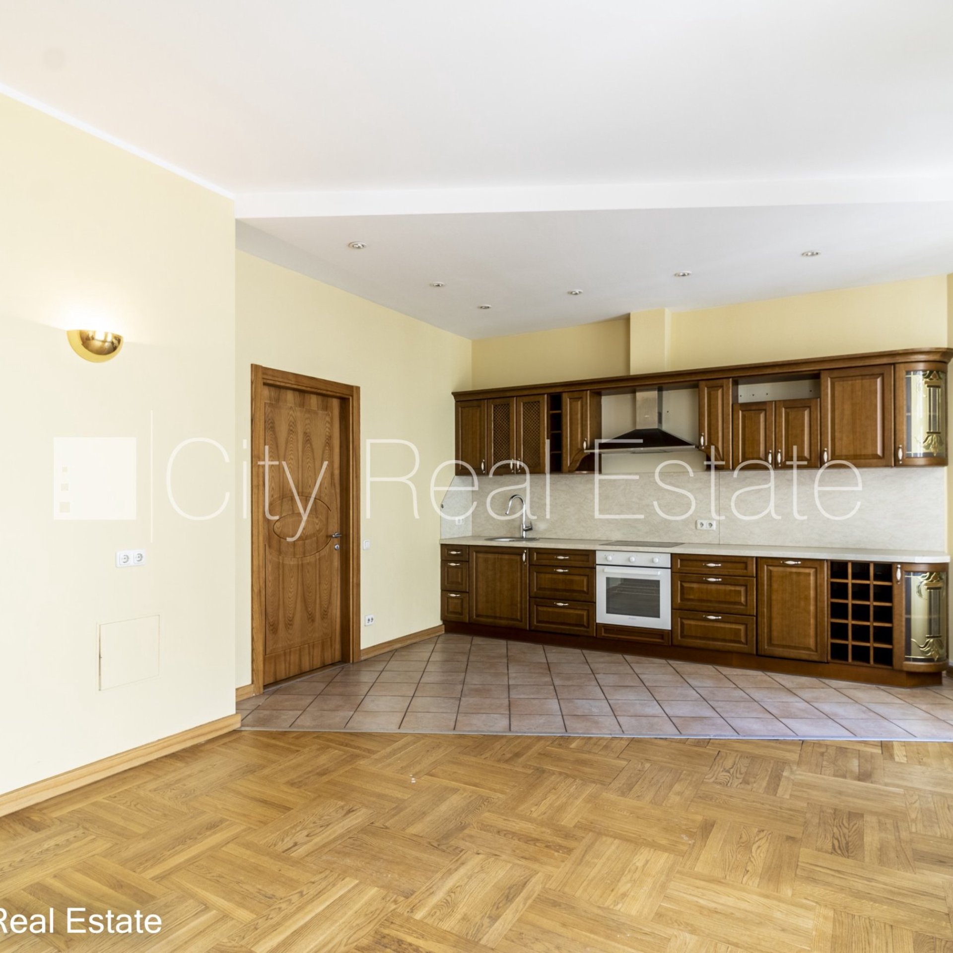 4 istabu dzīvoklis Rīga, Centrs, 154 m², izīrē, Foto 8 no 10