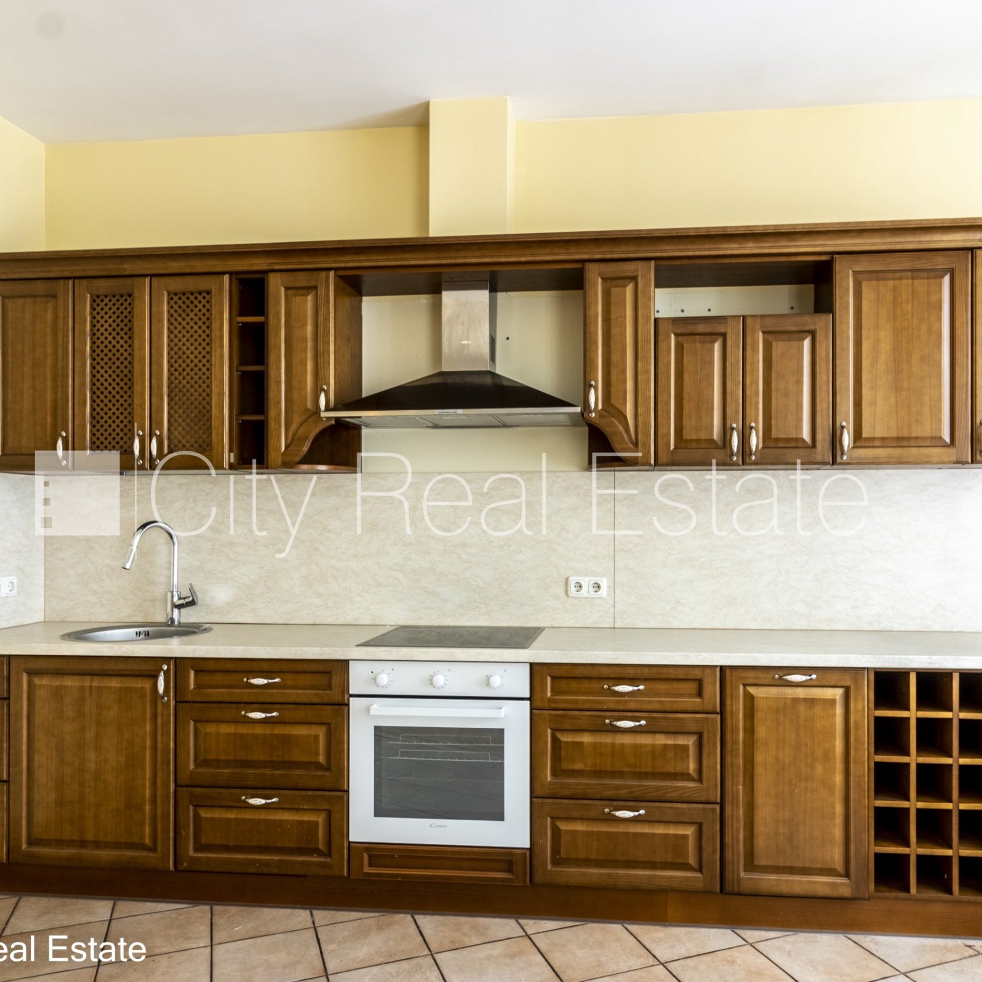 4 istabu dzīvoklis Rīga, Centrs, 154 m², izīrē, Foto 9 no 10