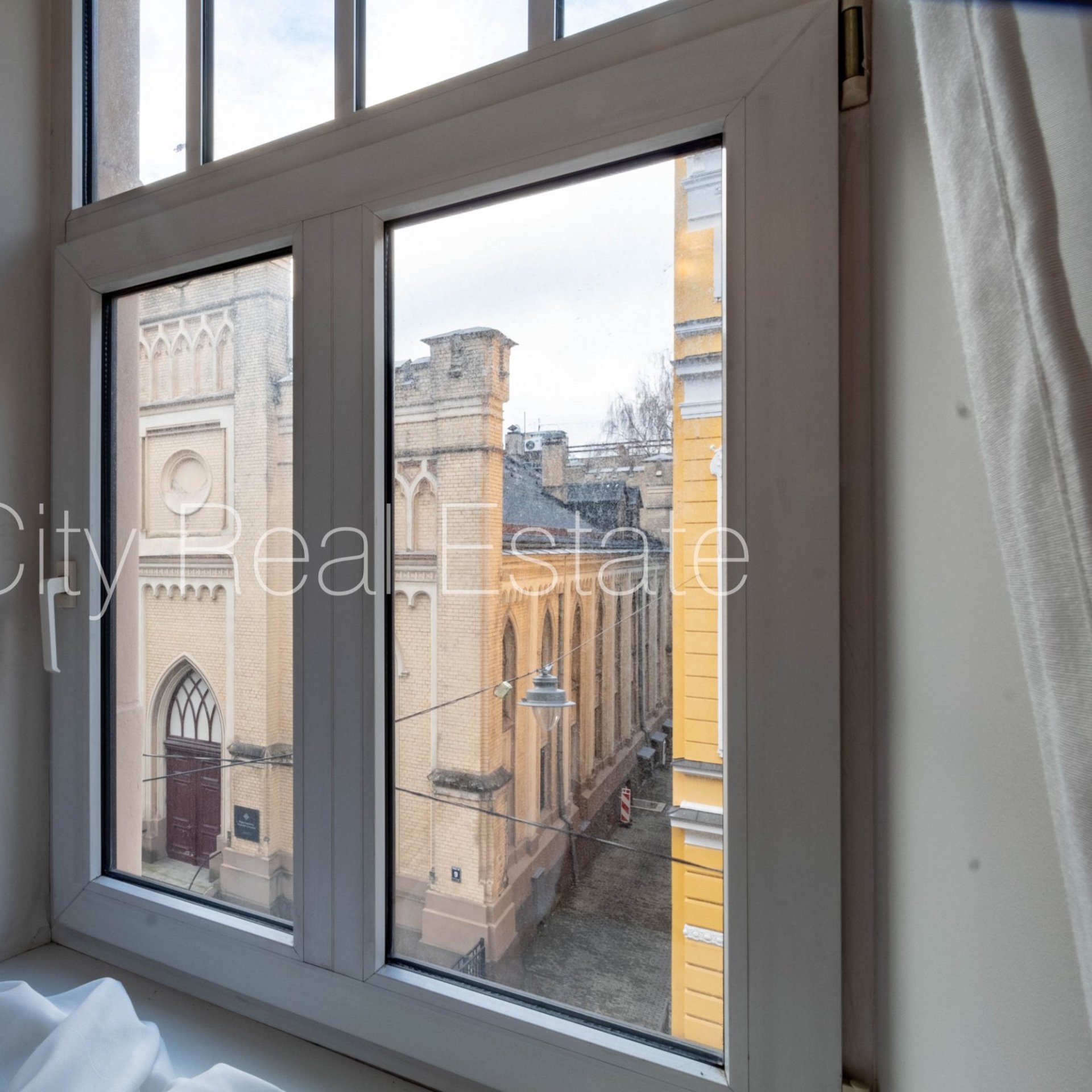 7 istabu dzīvoklis Rīga, Centrs, 299 m², izīrē, Foto 3 no 10