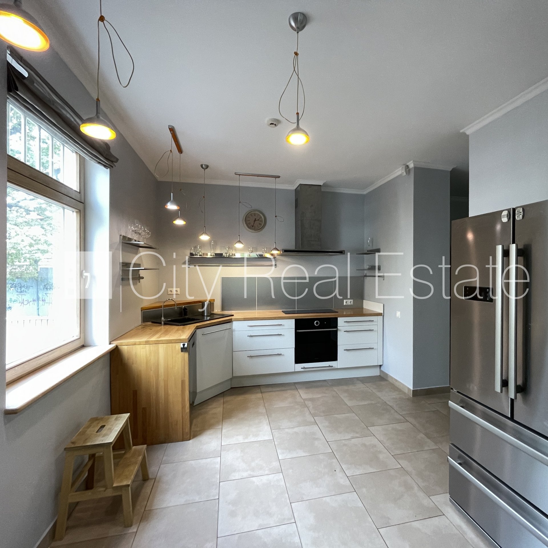 5 istabu dzīvoklis Rīga, Āgenskalns, 152 m², izīrē, Foto 2 no 10
