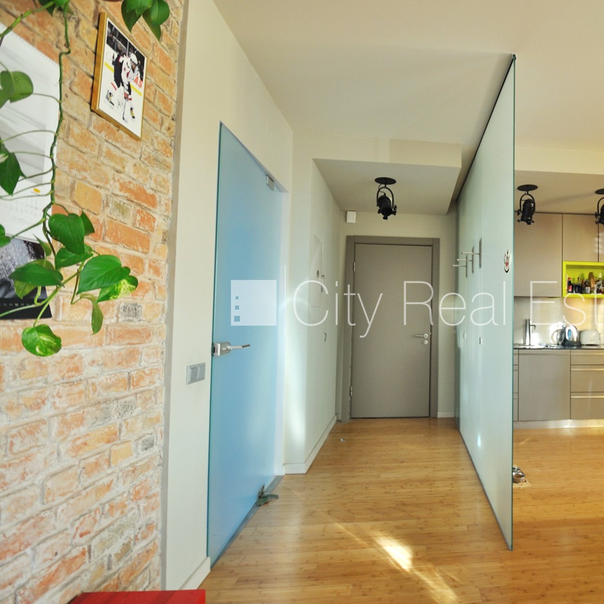 3 istabu dzīvoklis Rīga, Centrs, 93 m², pārdod, Foto 2 no 7