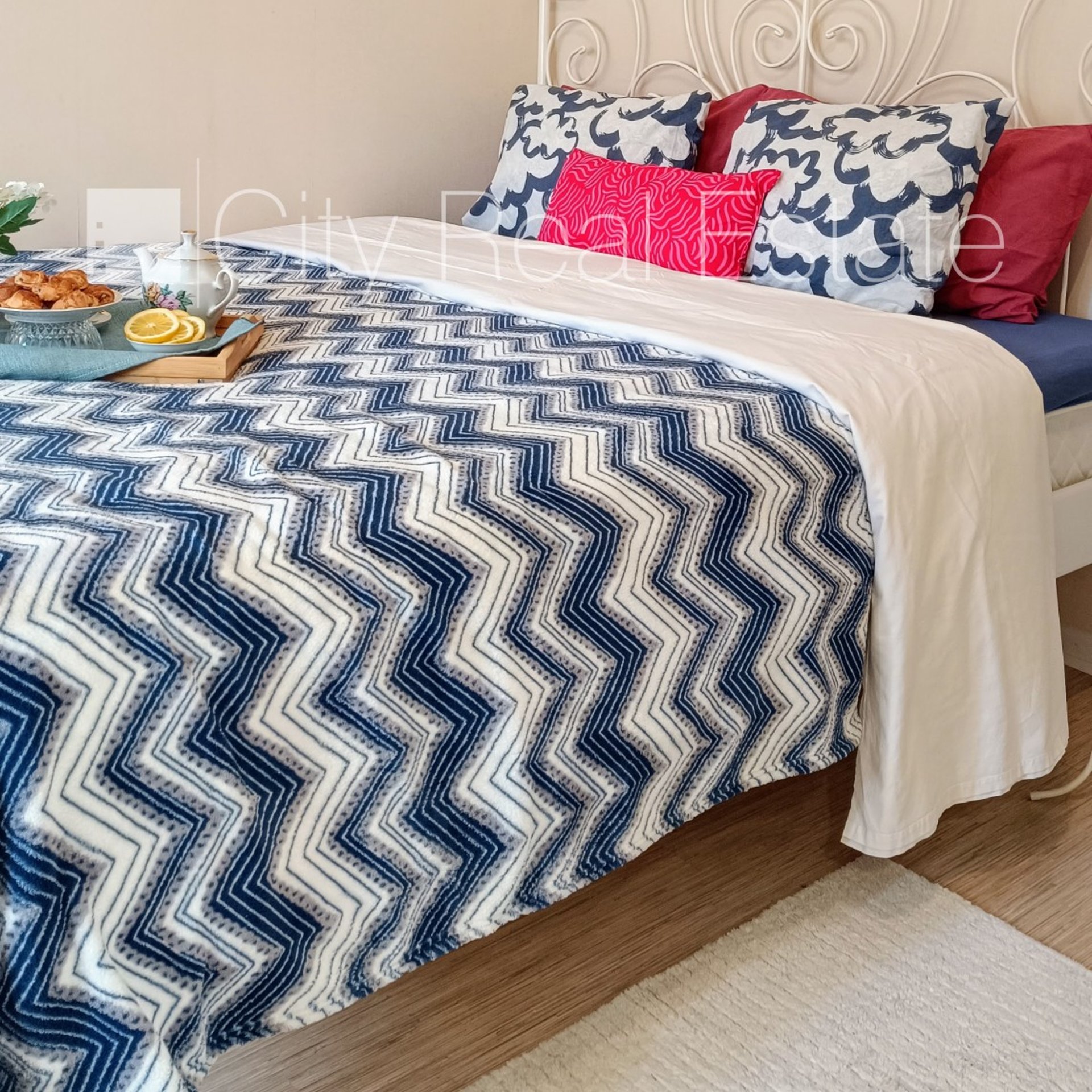 1-toaline korter Rīga, Centrs, 35 m², üür, Foto 1 / 10