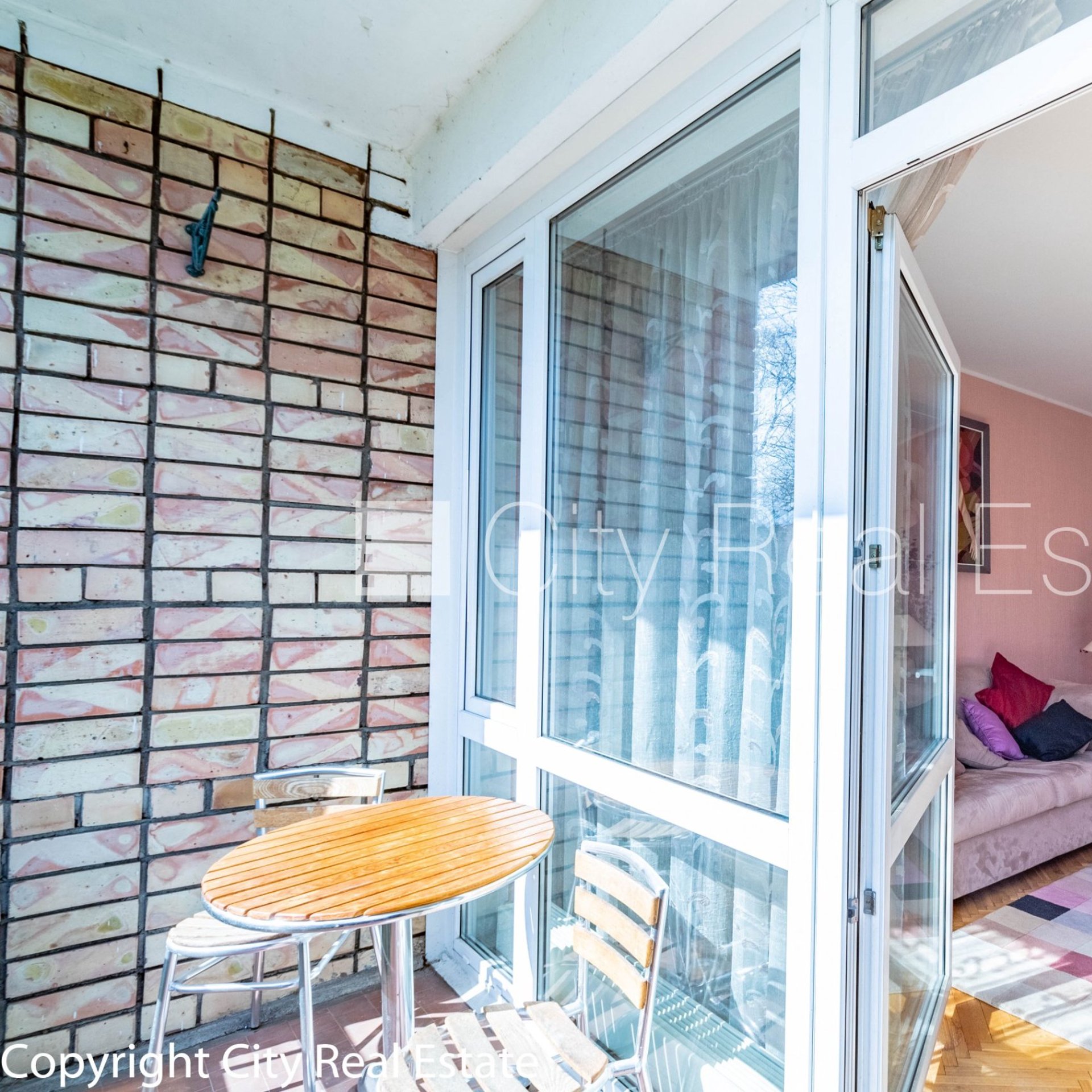 2-toaline korter Jūrmala, Dubulti, 77 m², üür, Foto 1 / 10