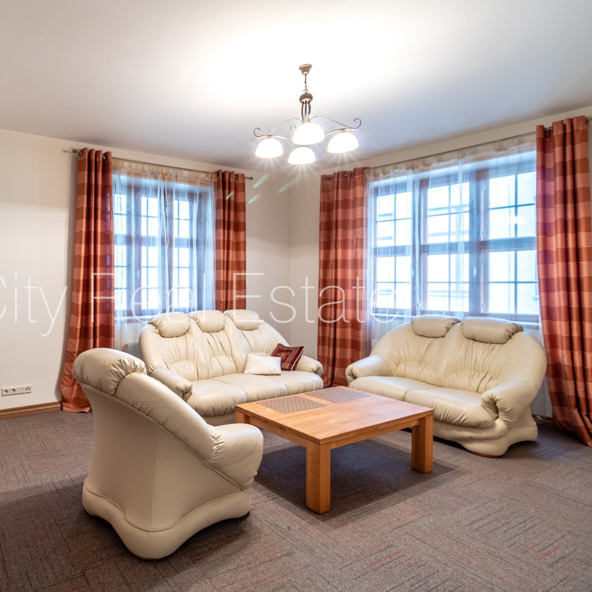 4-toaline korter Rīga, Vecrīga, 100 m², müük, Foto 2 / 10