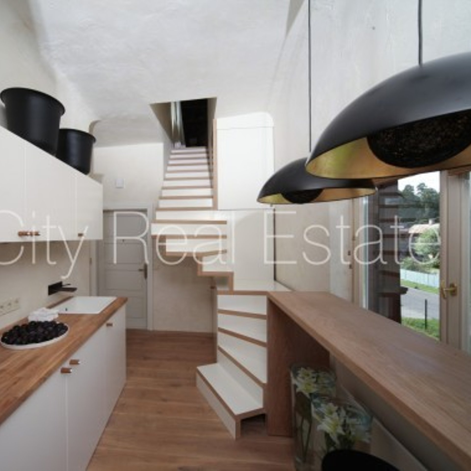 2-toaline korter Jūrmala, Jaundubulti, 46 m², üür, Foto 1 / 10