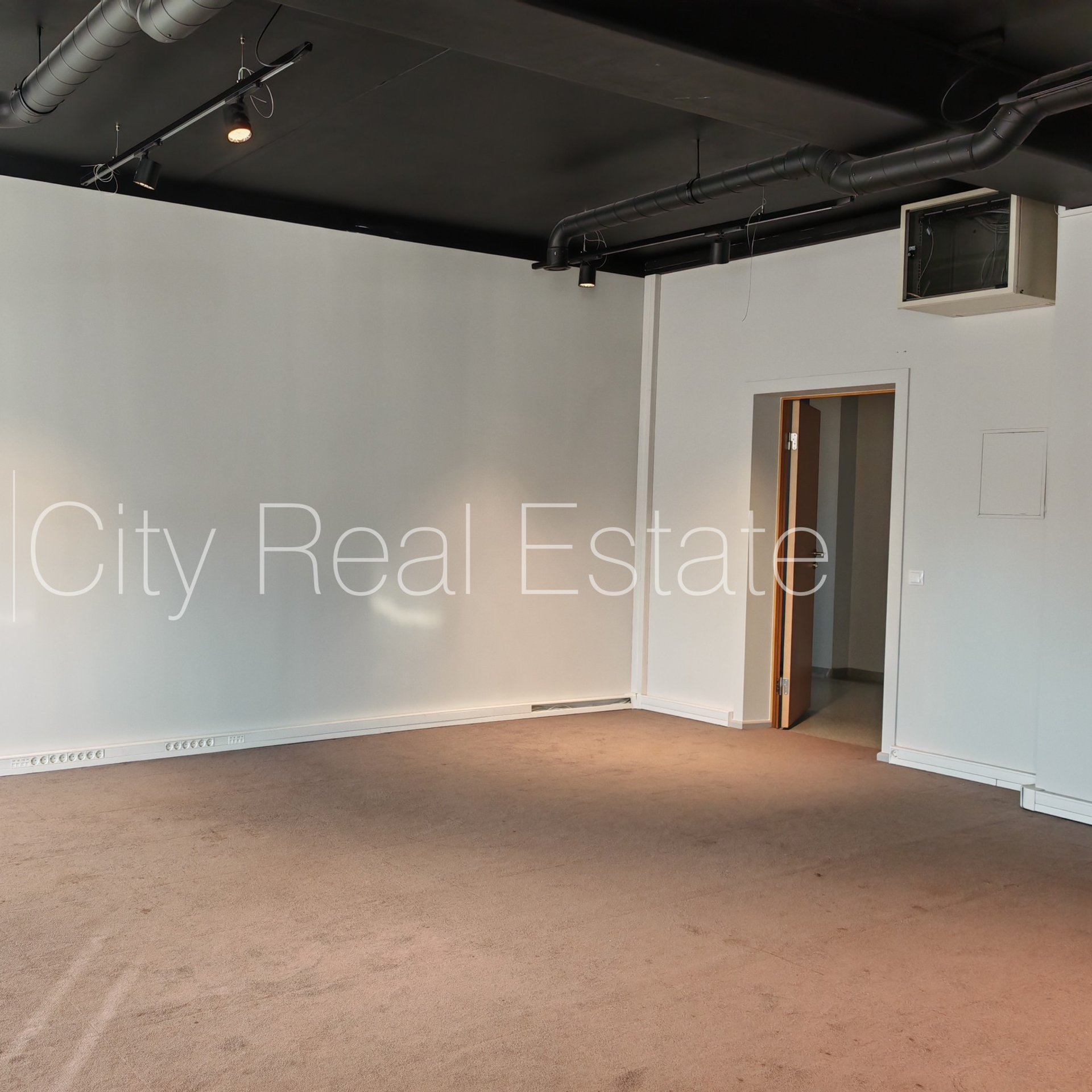Äripind Rīga, Centrs, 52 m², üür, Foto 1 / 6