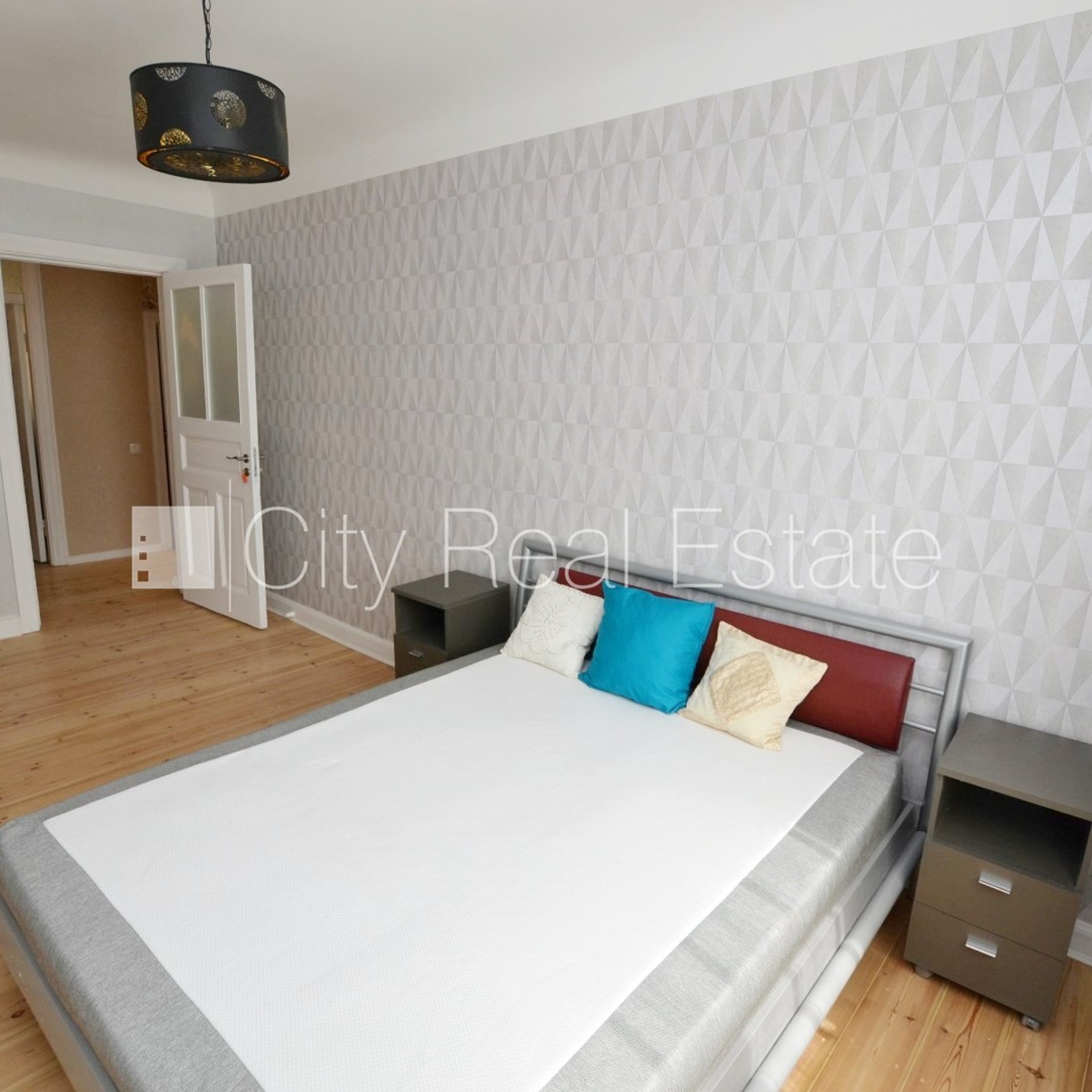 3-toaline korter Rīga, Centrs, 75 m², müük, Foto 2 / 10
