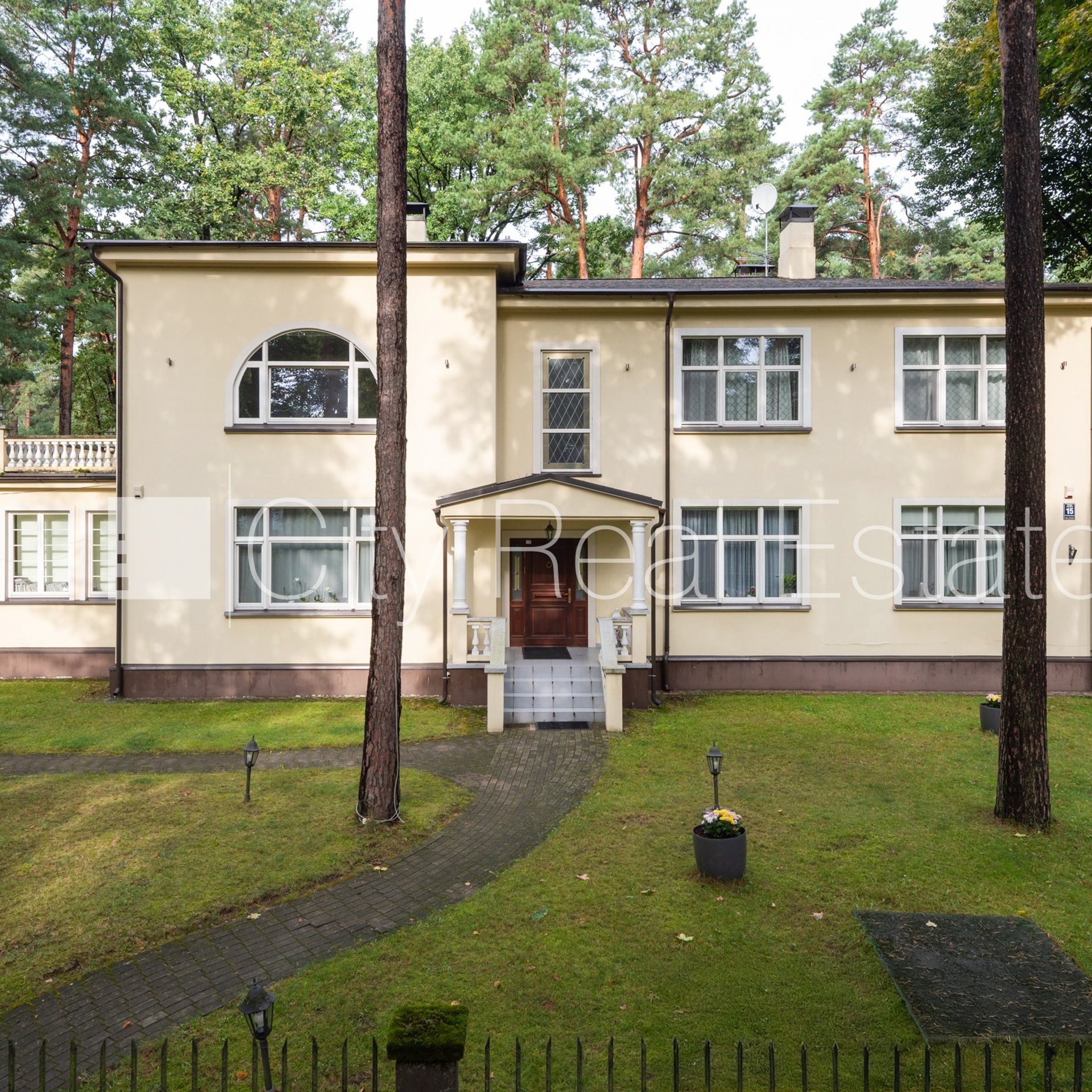 5-toaline korter Rīga, Mežaparks, 213 m², müük, Foto 1 / 10