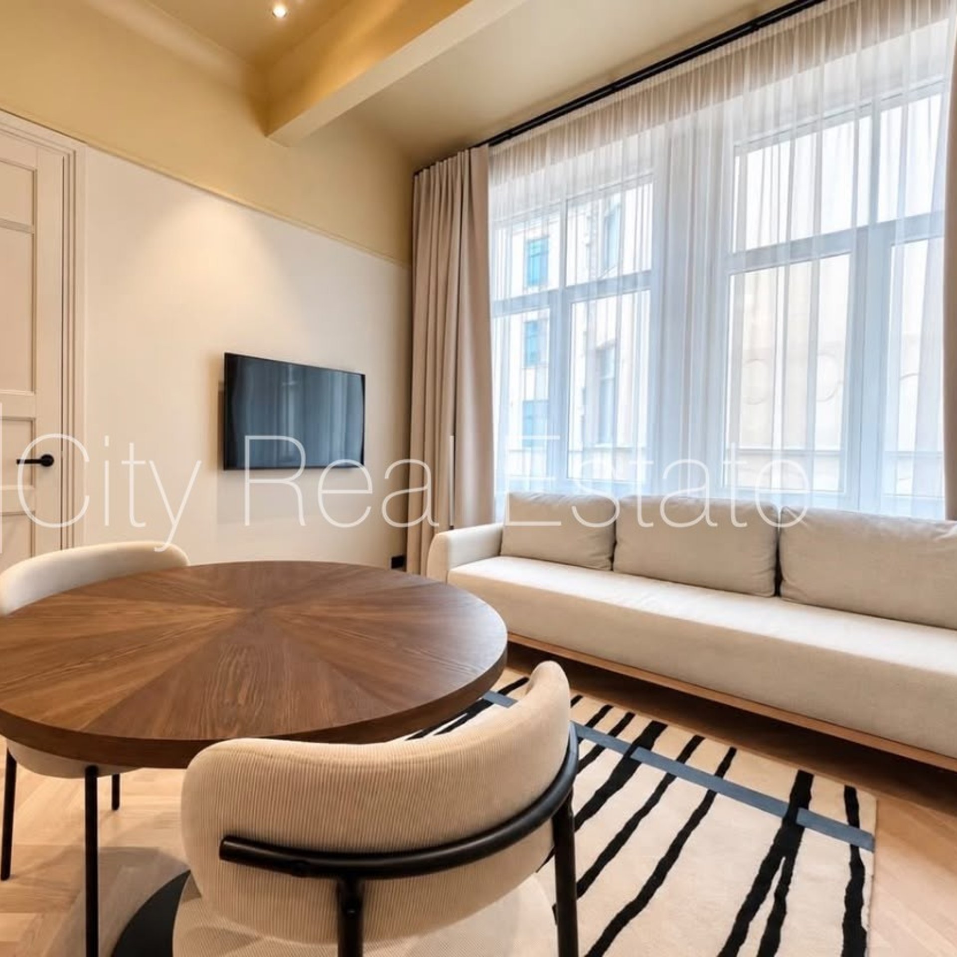 2-toaline korter Rīga, Centrs, 36 m², üür, Foto 2 / 10