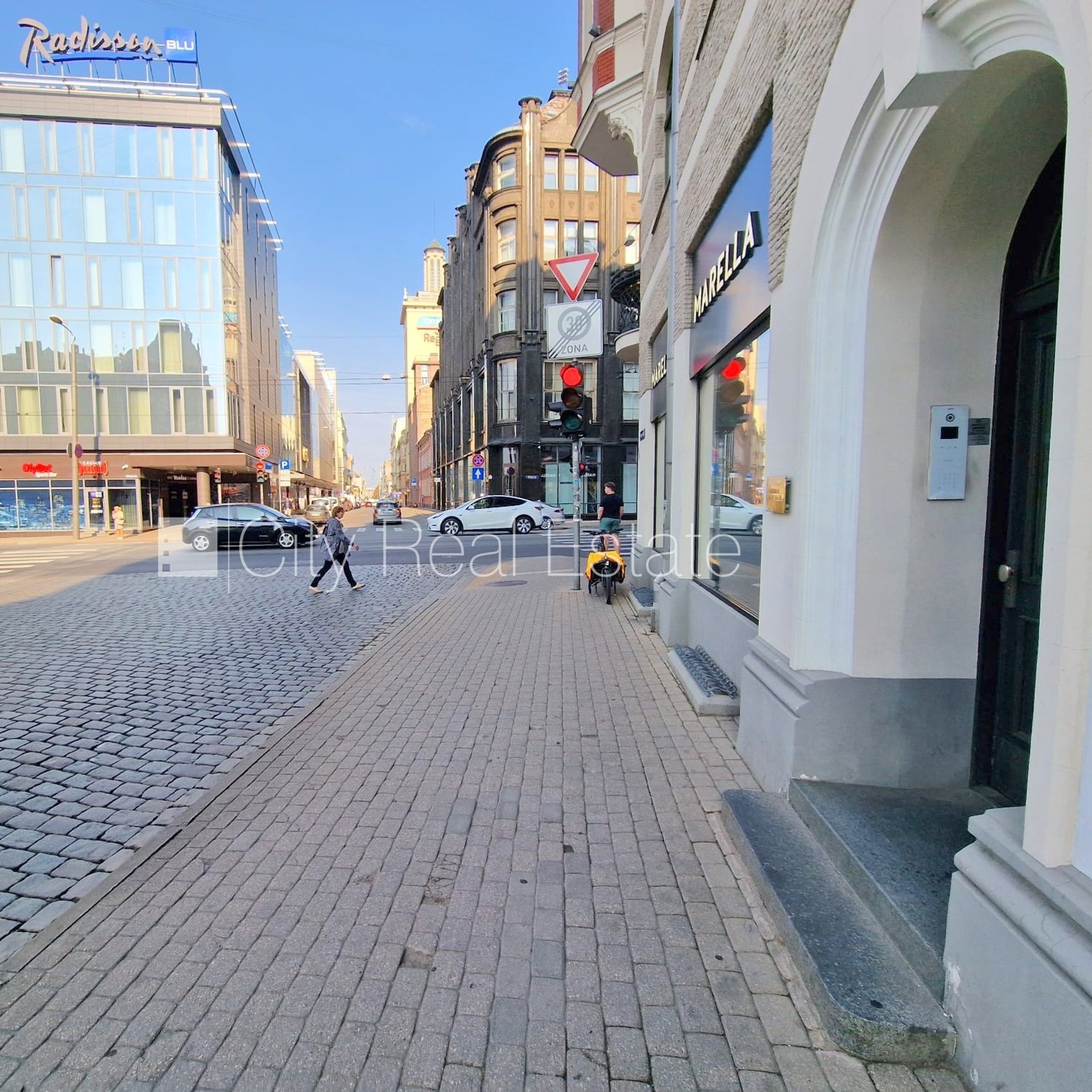 Komerctelpas Rīga, Centrs, 26 m², pārdod, Foto 2 no 10