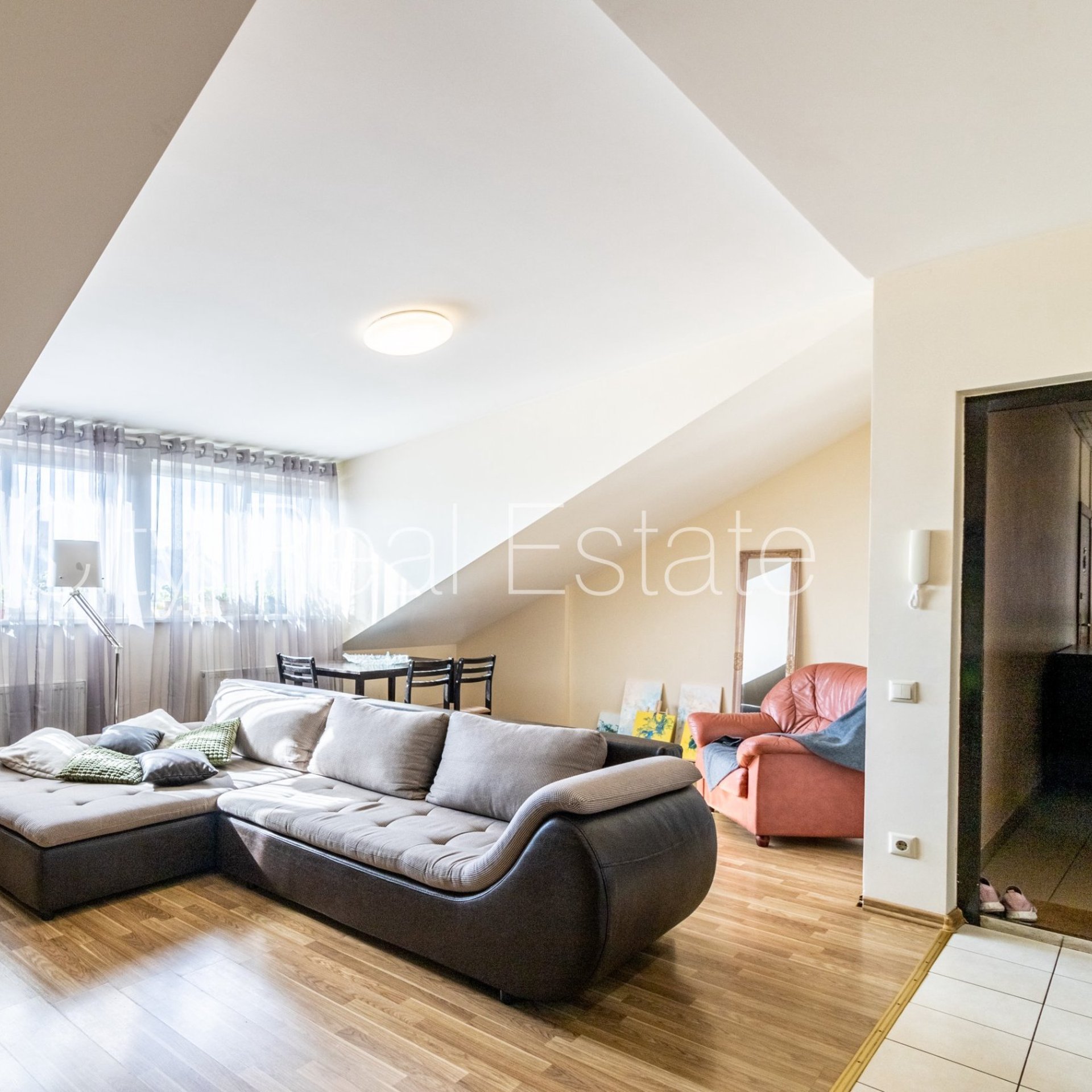 2-toaline korter Rīga, Latgales apkaime, 51 m², üür, Foto 1 / 10