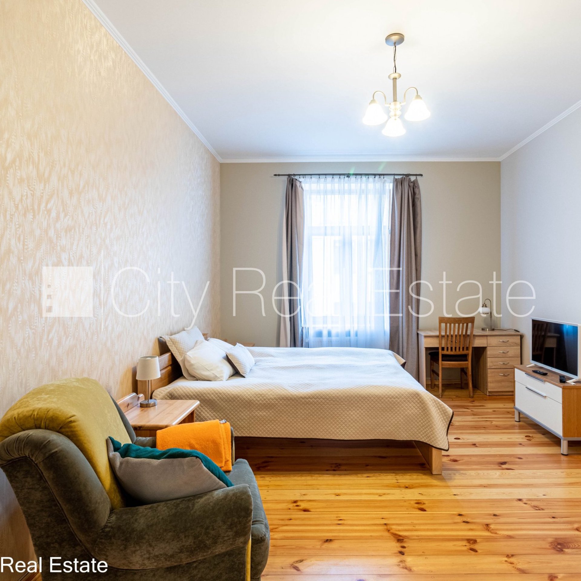 1-toaline korter Rīga, Centrs, 35 m², üür, Foto 1 / 10