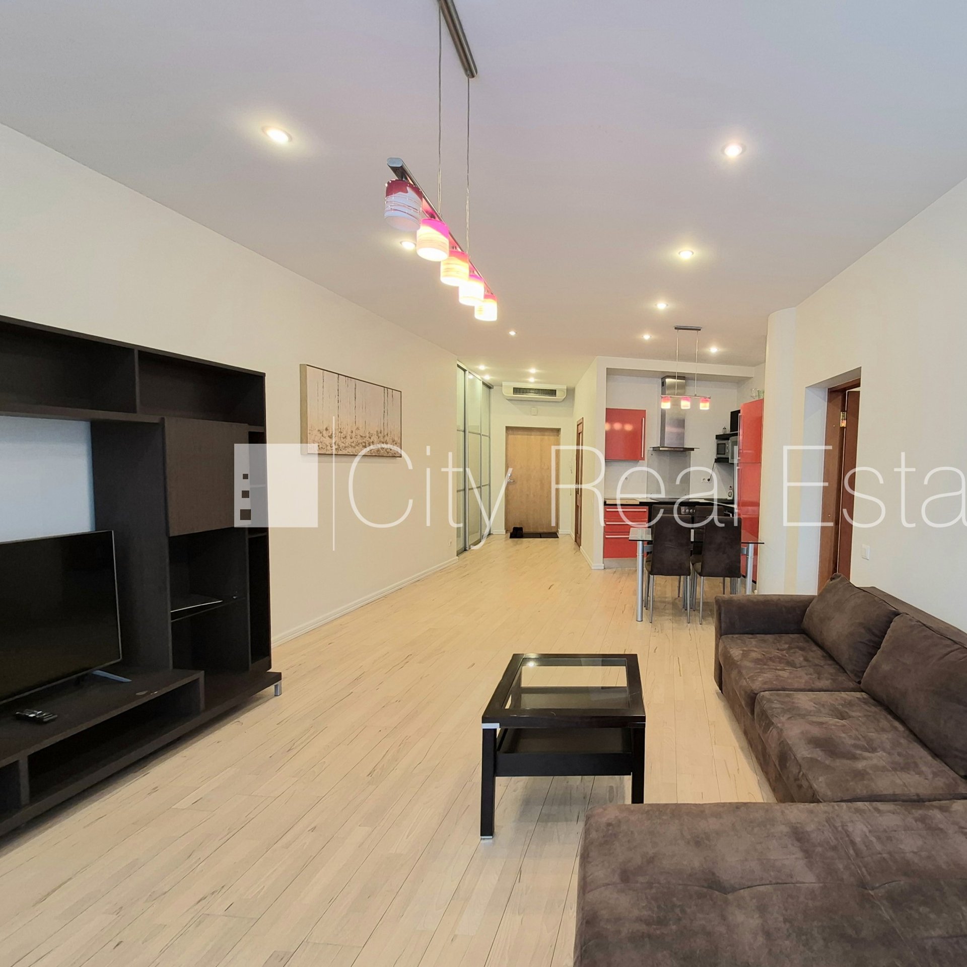 2-toaline korter Rīga, Centrs, 81 m², müük, Foto 2 / 10
