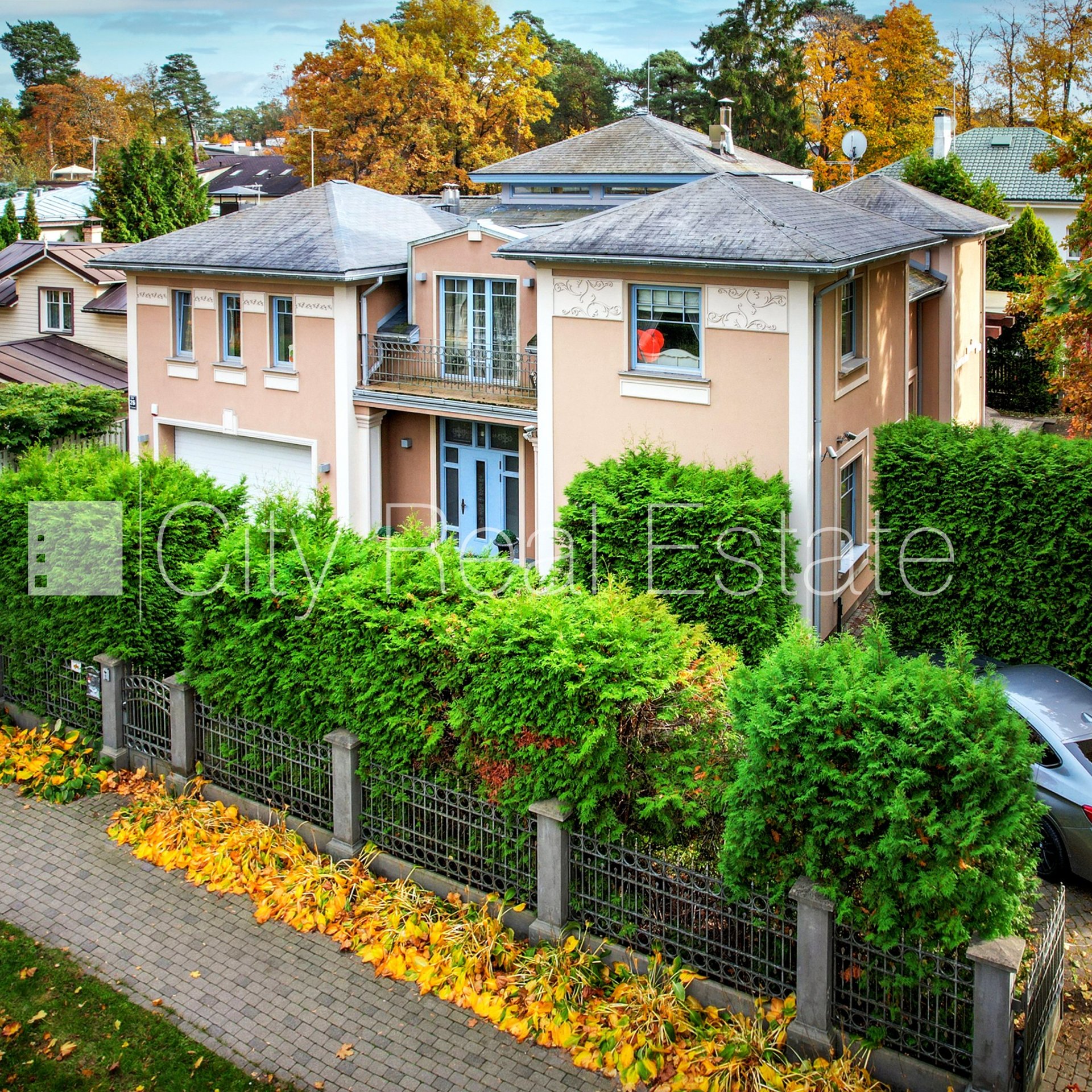 Maja Jūrmala, Bulduri, 350 m², müük, Foto 1 / 10