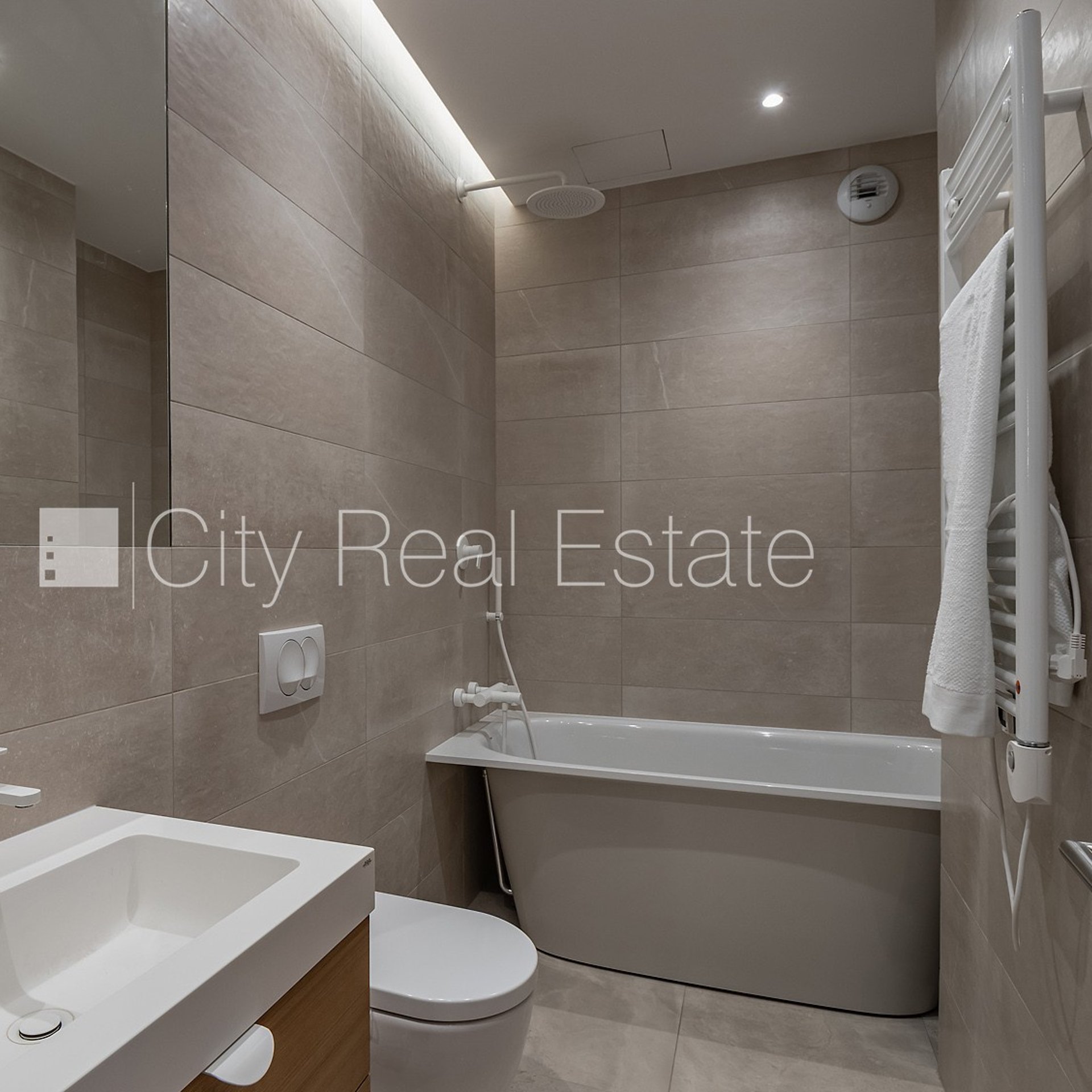 3-toaline korter Rīga, Centrs, 116 m², müük, Foto 6 / 10