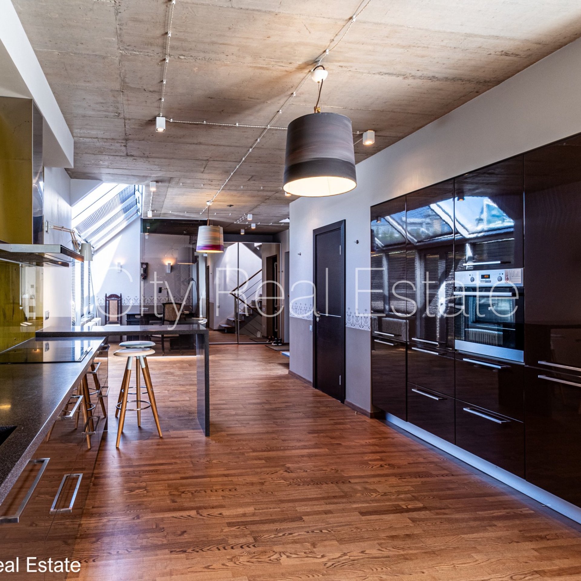 5-toaline korter Rīga, Centrs, 195 m², müük, Foto 1 / 10