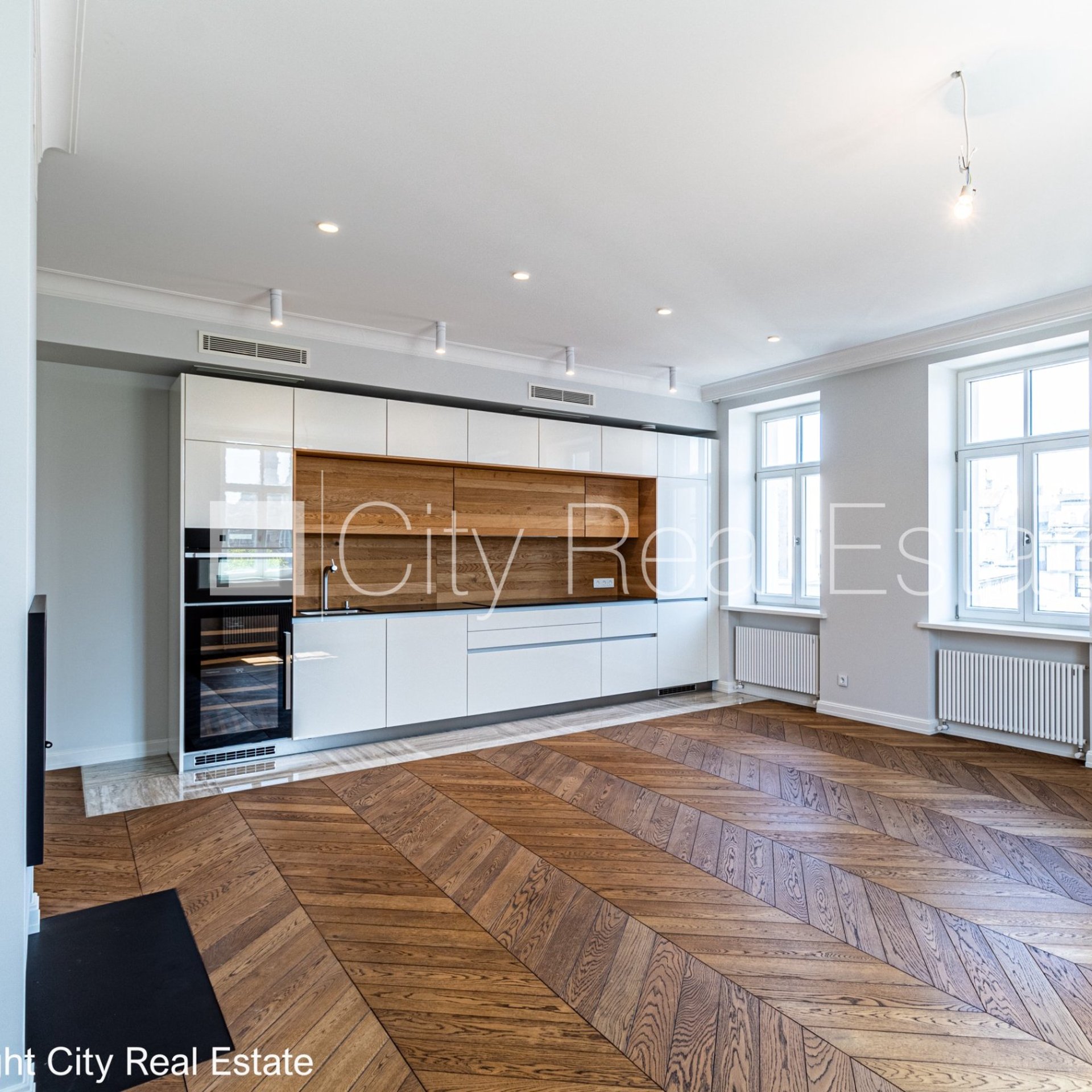3-toaline korter Rīga, Centrs, 100 m², müük, Foto 1 / 10