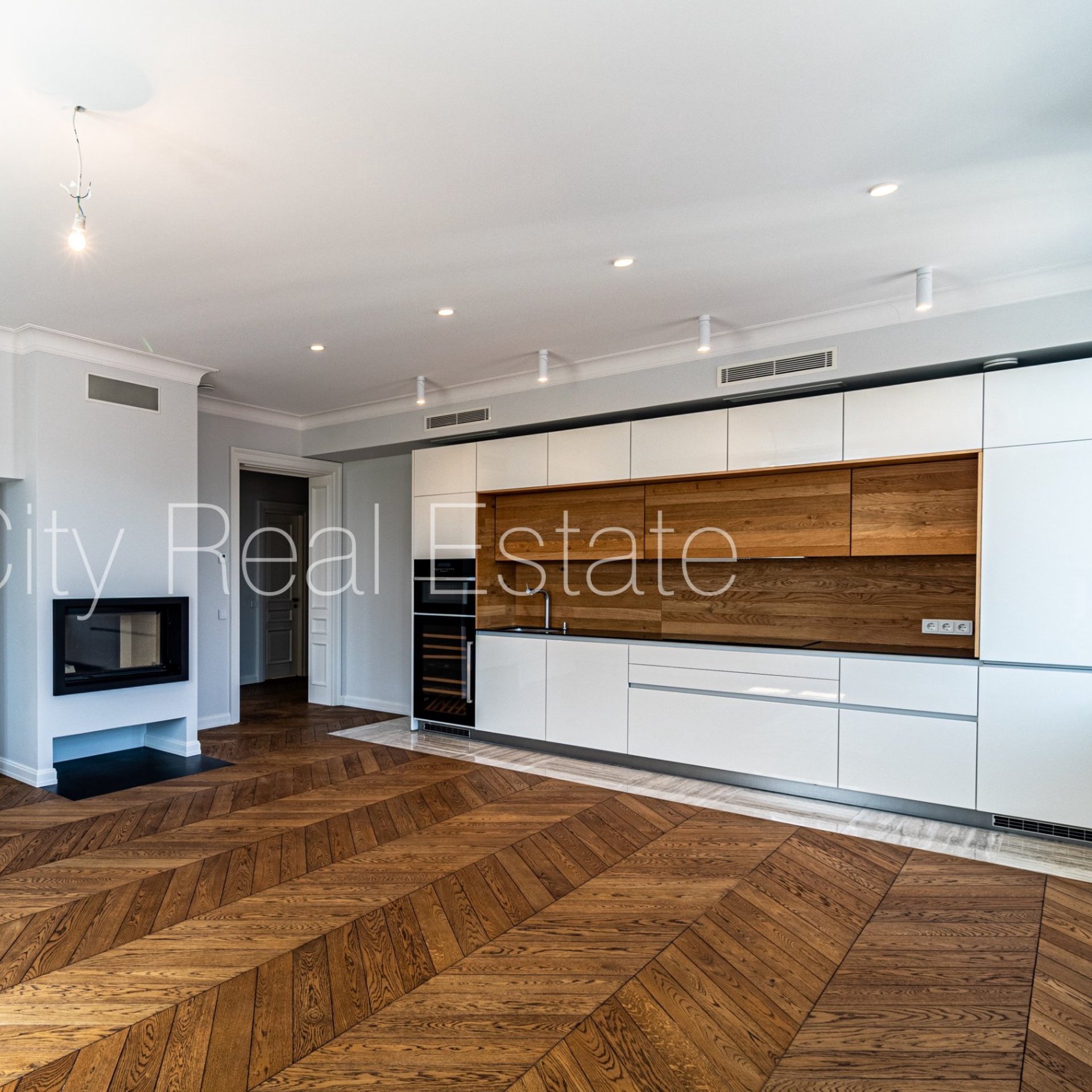 3-toaline korter Rīga, Centrs, 100 m², müük, Foto 2 / 10