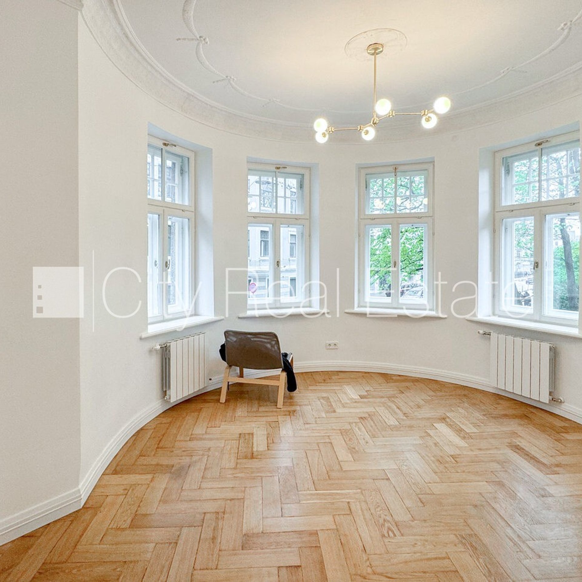 4-toaline korter Rīga, Centrs, 106 m², üür, Foto 3 / 10