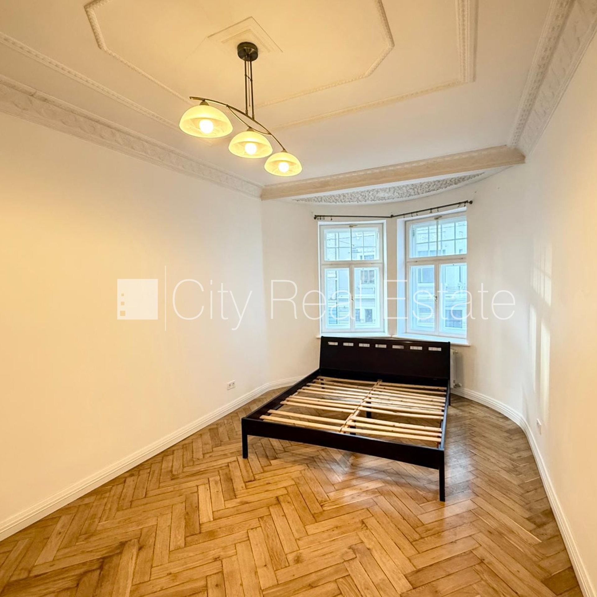 4-toaline korter Rīga, Centrs, 106 m², üür, Foto 4 / 10