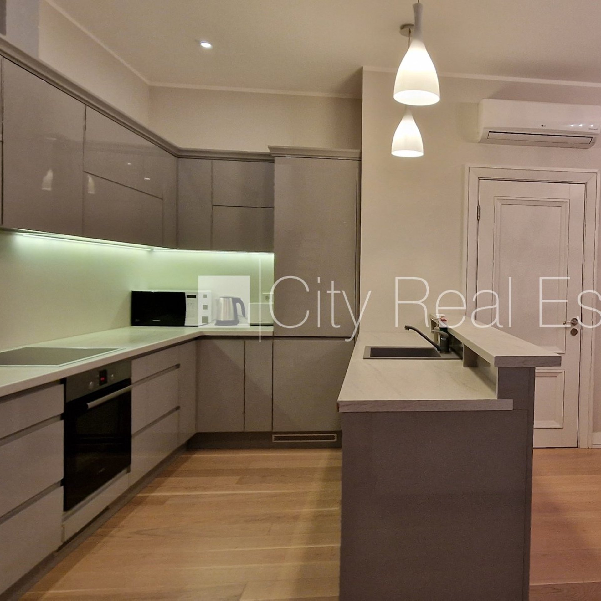 3-toaline korter Rīga, Centrs, 114 m², müük, Foto 6 / 10