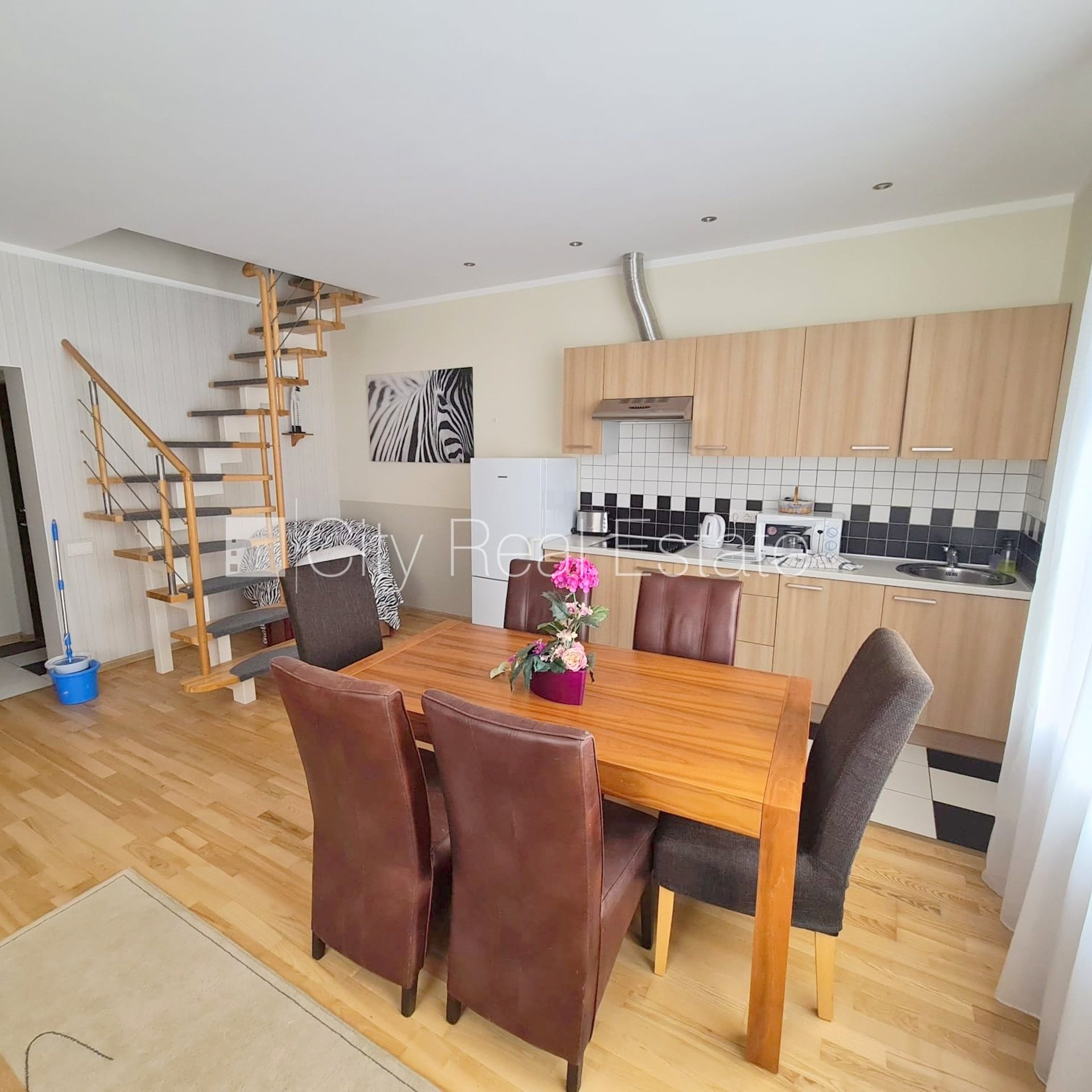 3 kambarių butas Jūrmala, Bulduri, 71 m², nuomojamas, Nuotrauka 2 iš 10