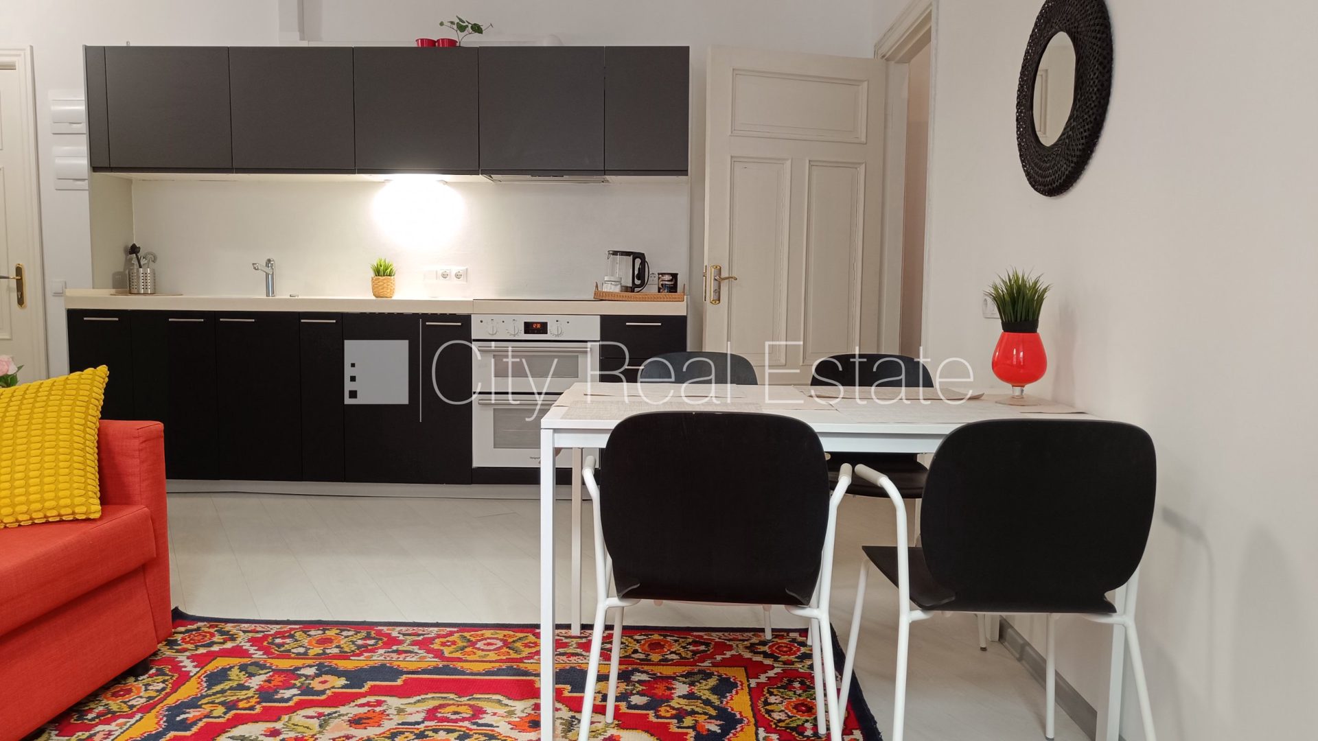 2 kambarių butas Rīga, Centrs, 50 m², nuomojamas, Nuotrauka 1 iš 10