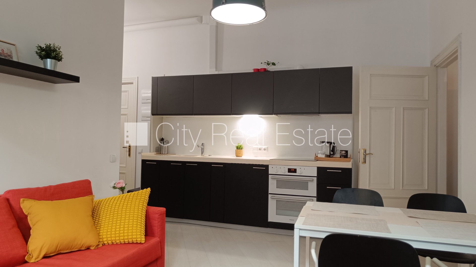 2 kambarių butas Rīga, Centrs, 50 m², nuomojamas, Nuotrauka 2 iš 10