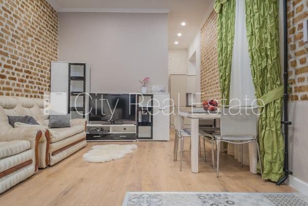 2 kambarių butas Rīga, Centrs, 50 m², nuomojamas, Nuotrauka 1 iš 10