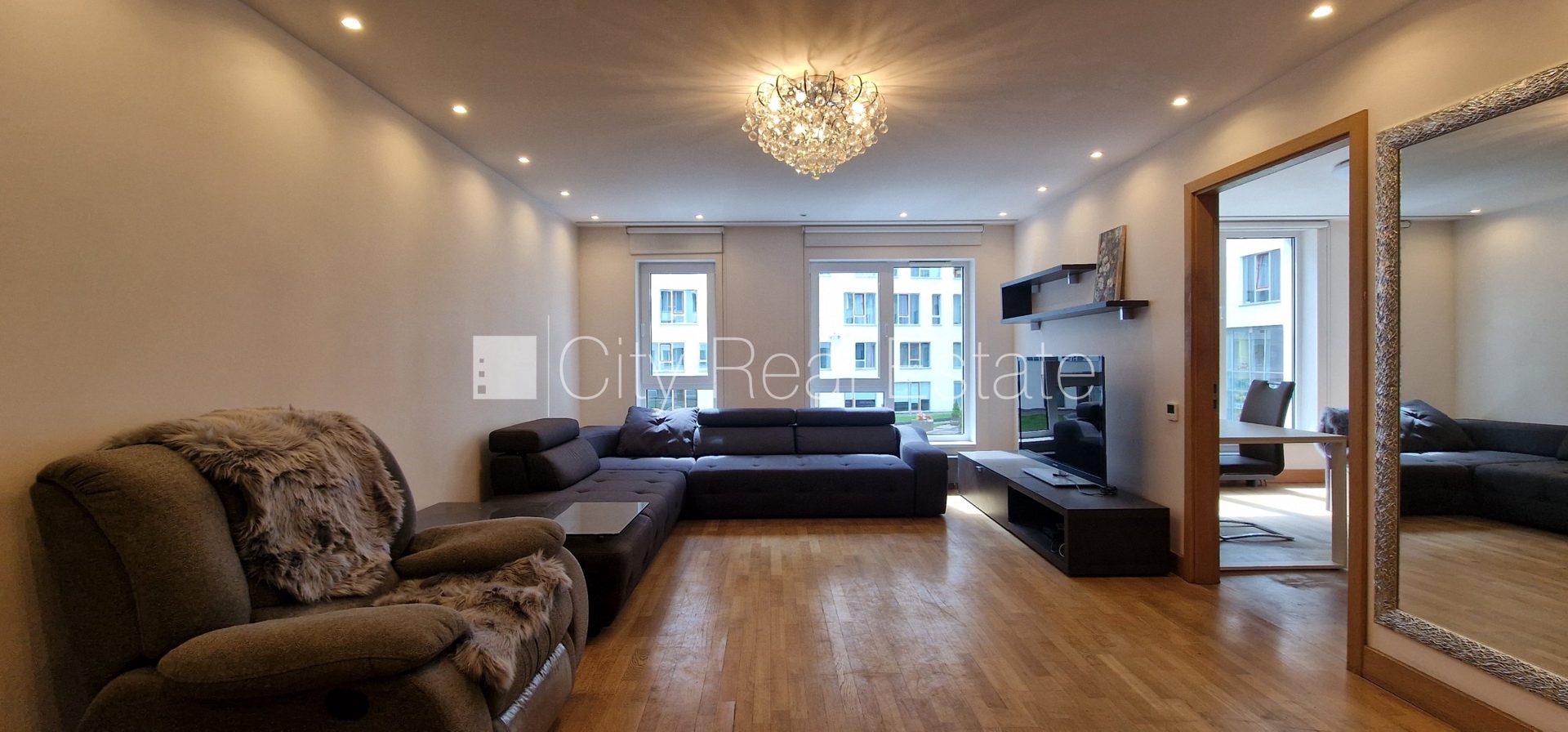 3-комнатная квартира в Рига, Центр, 85 м², продажа, Фото 2 из 10