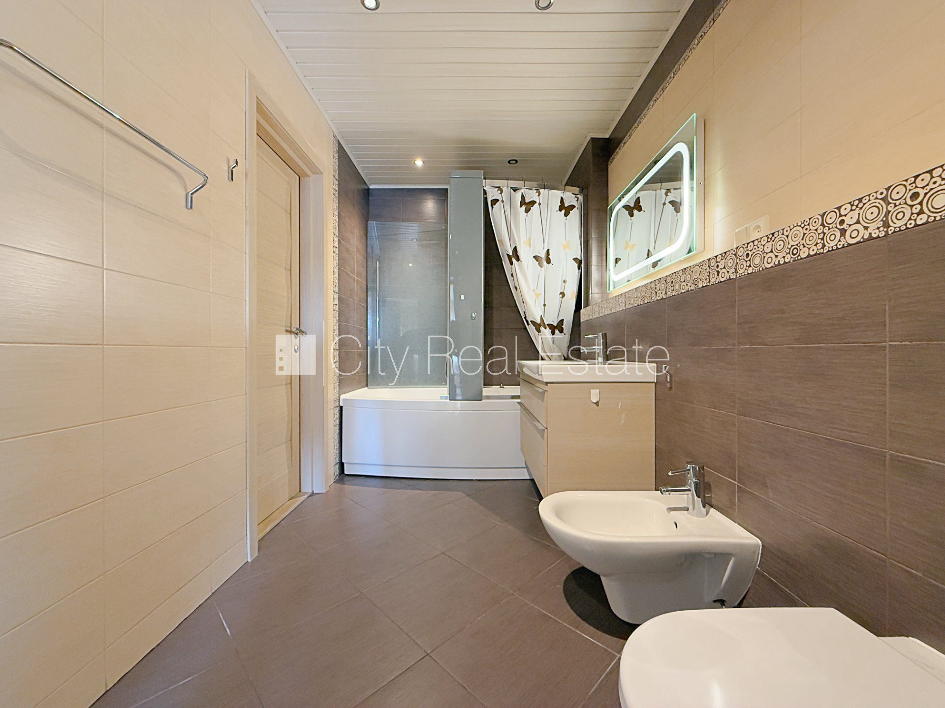 3 kambarių butas Rīga, Zolitūde, 131 m², parduodamas, Nuotrauka 10 iš 10