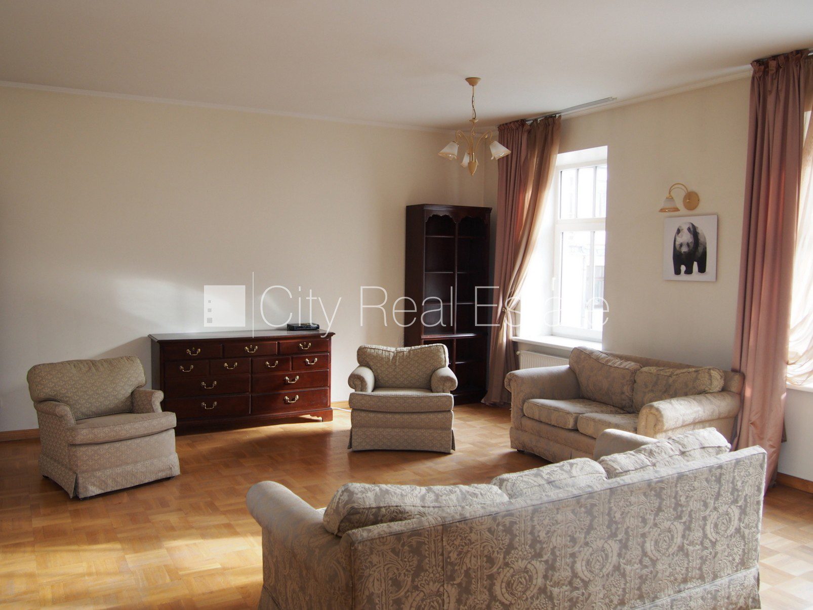 3-комнатная квартира в Рига, Центр, 106 м², аренда, Фото 2 из 10