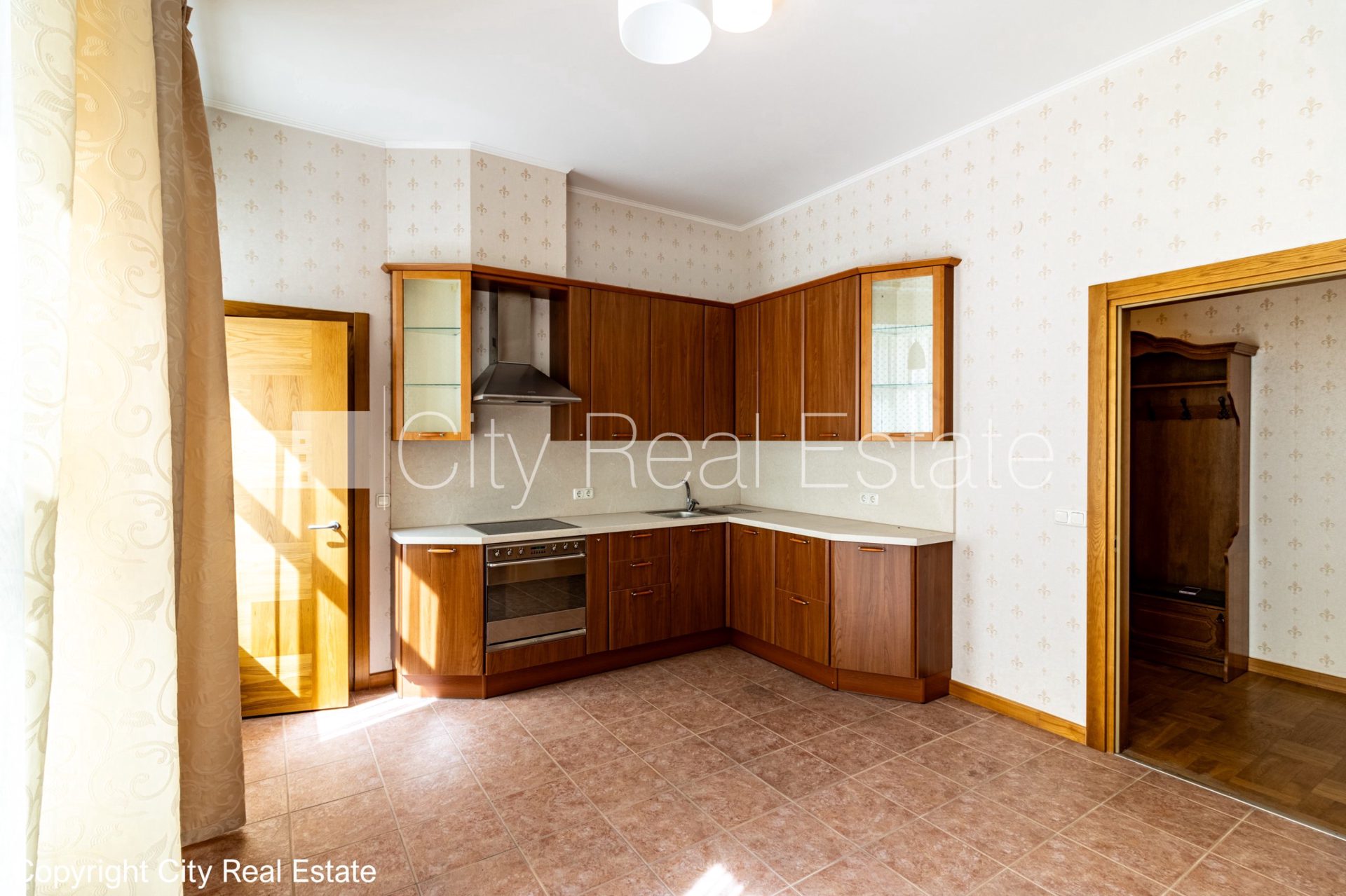 3-комнатная квартира в Рига, Центр, 105 м², аренда, Фото 5 из 10