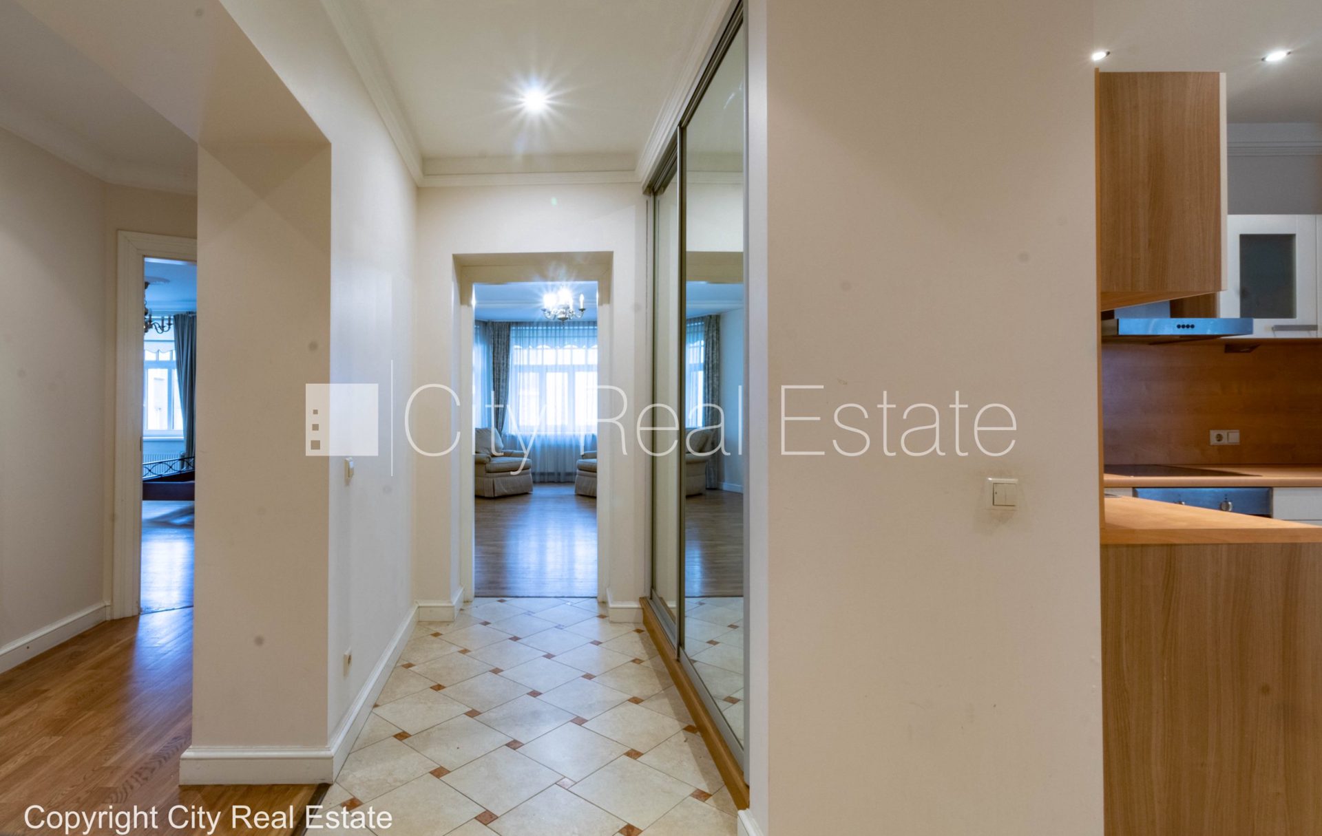 3-комнатная квартира в Рига, Центр, 124 м², аренда, Фото 5 из 10