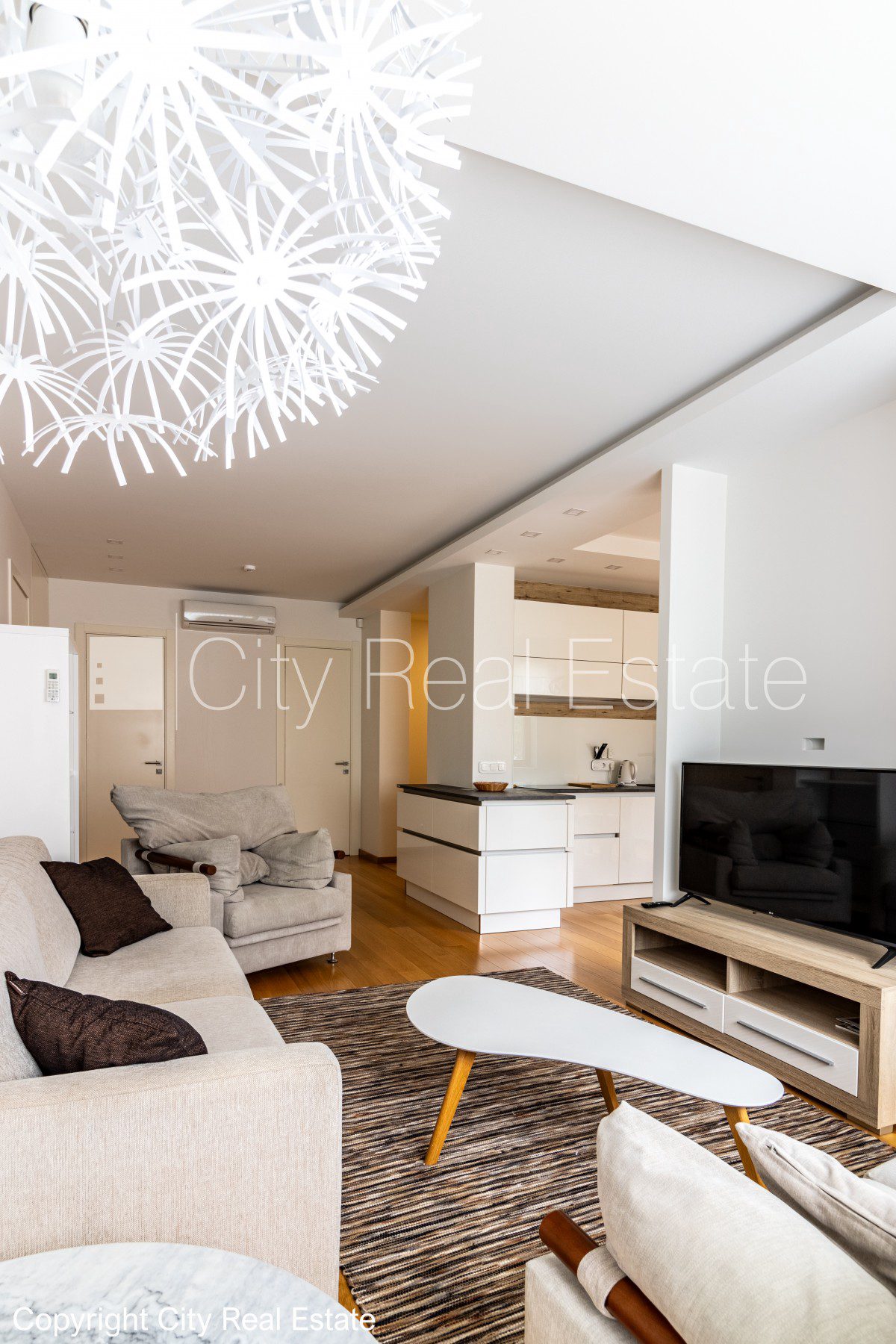 2-комнатная квартира в Юрмала, Булдури, 120 м², продажа, Фото 2 из 10