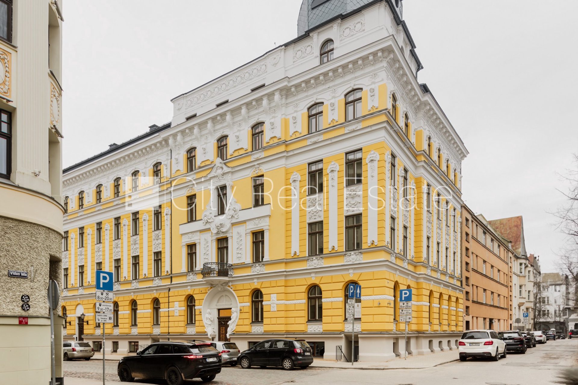 3-room apartment for rent in Riga, City Centre, 90 m², Photo 1 of 10