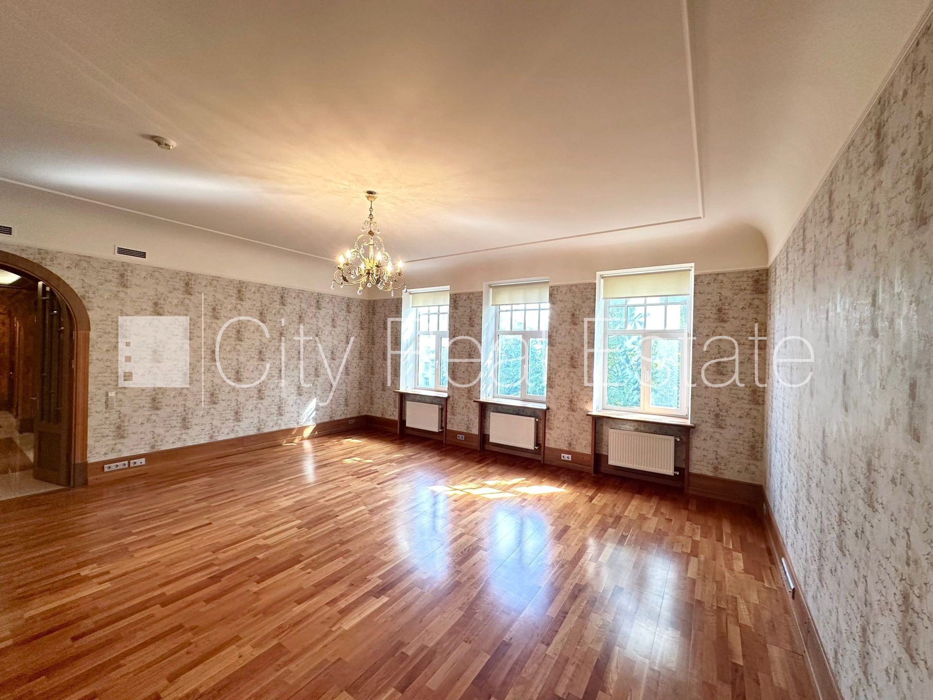 6 kambarių butas Rīga, Centrs, 250 m², nuomojamas, Nuotrauka 2 iš 10