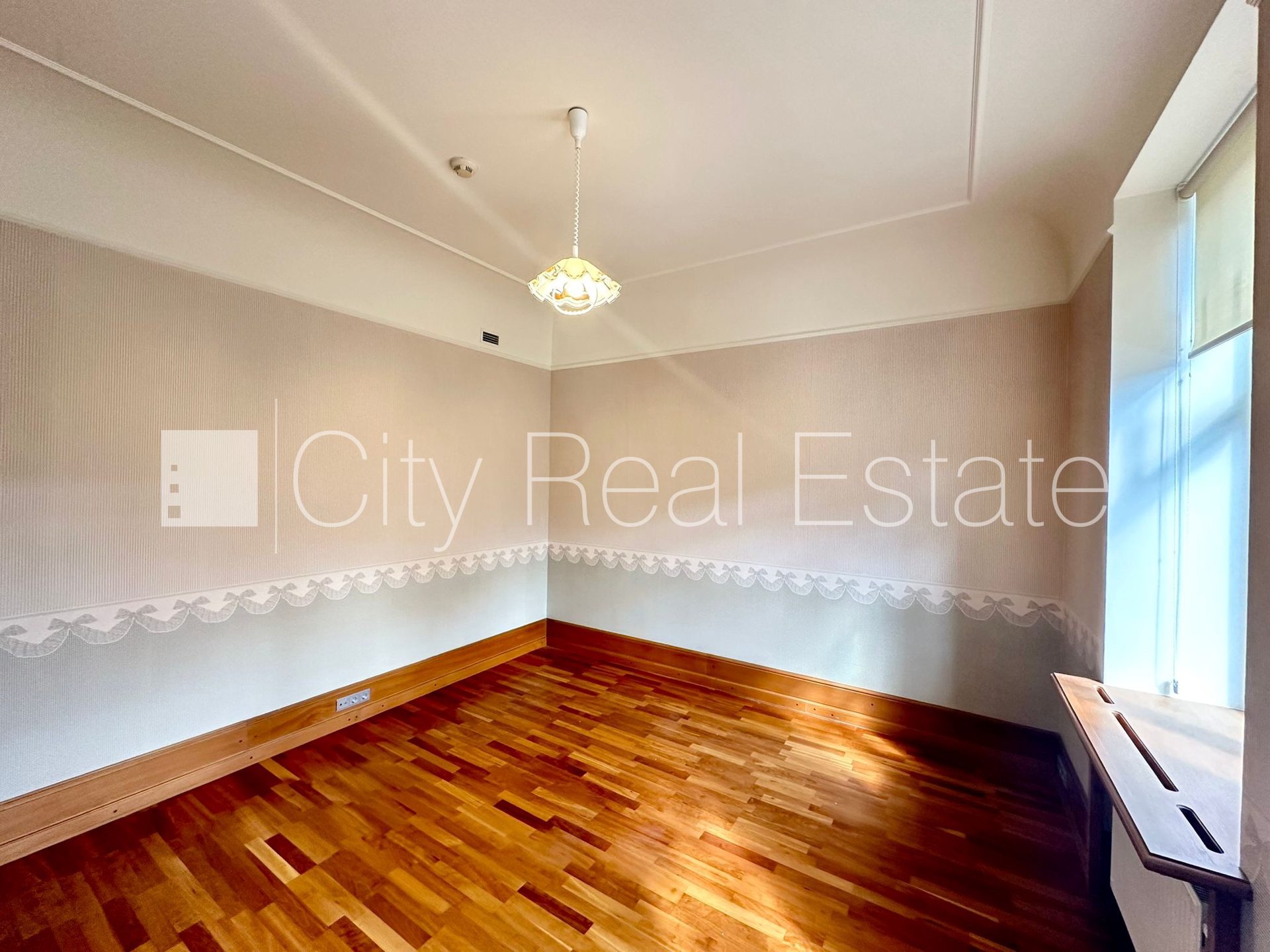 6 kambarių butas Rīga, Centrs, 250 m², nuomojamas, Nuotrauka 9 iš 10