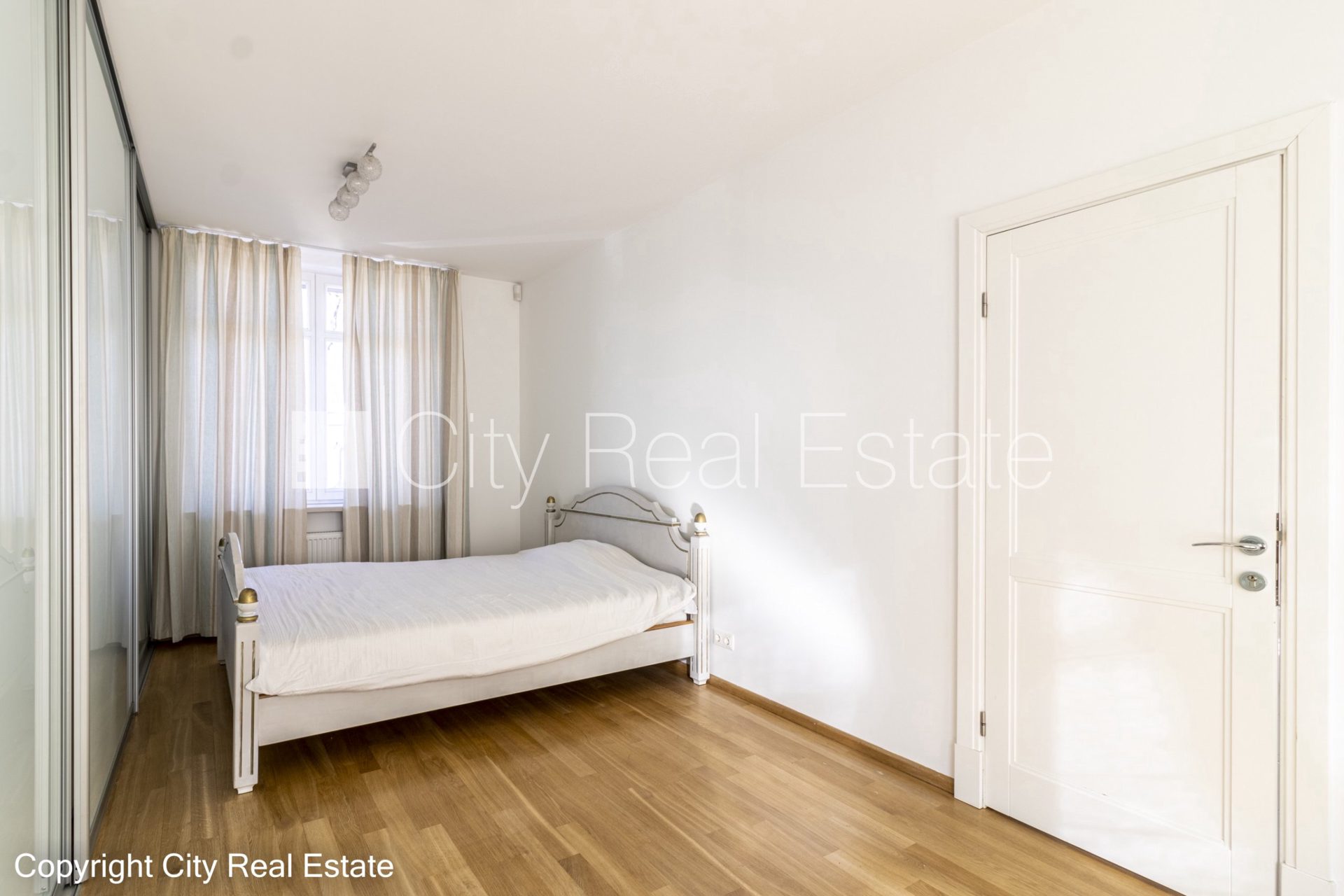 5-комнатная квартира в Рига, Агенскалнс, 117 м², аренда, Фото 8 из 10