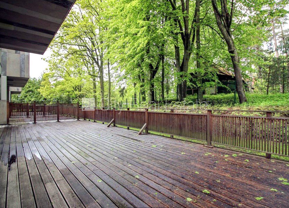 3-комнатная квартира в Юрмала, Пумпури, 174 м², продажа, Фото 2 из 10