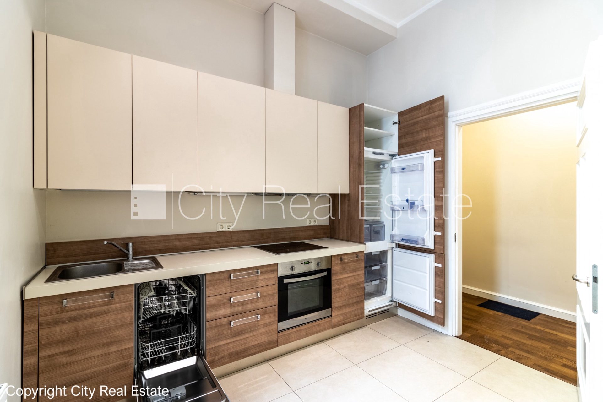 2-комнатная квартира в Рига, Центр, 65 м², аренда, Фото 2 из 10