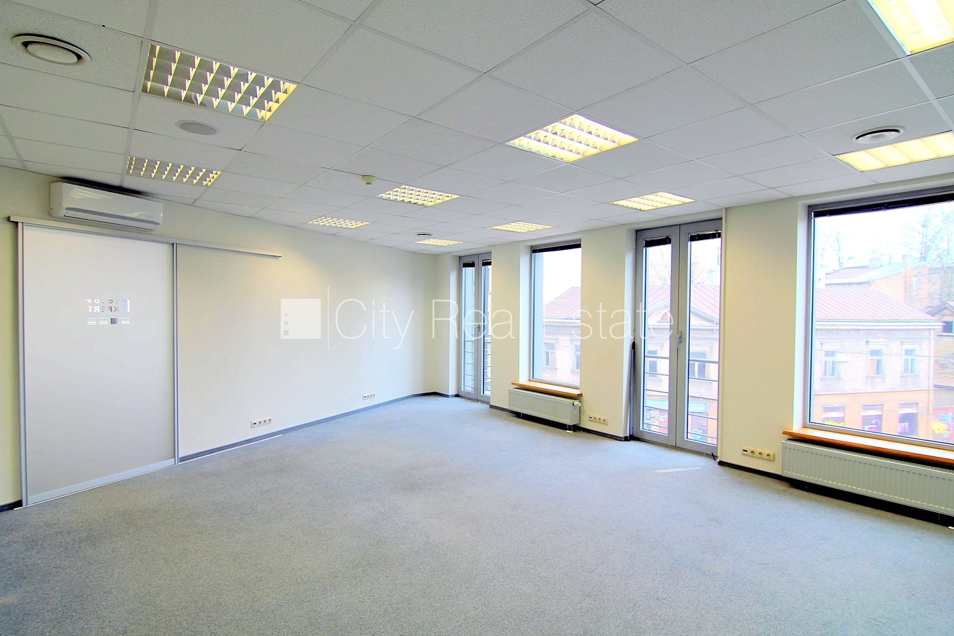 Commercial premises for rent in Riga, City Centre, 74 m², Photo 2 of 10