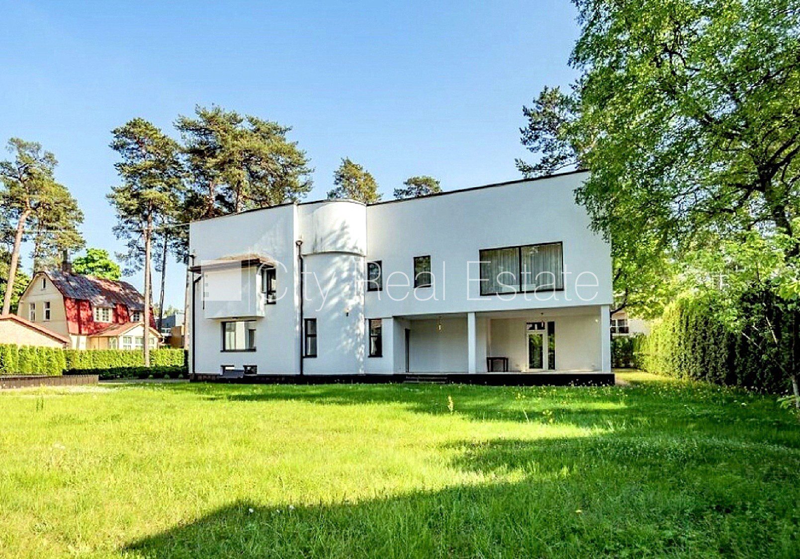 House for sale in Jūrmala, Lielupe, 741 m², Photo 2 of 10