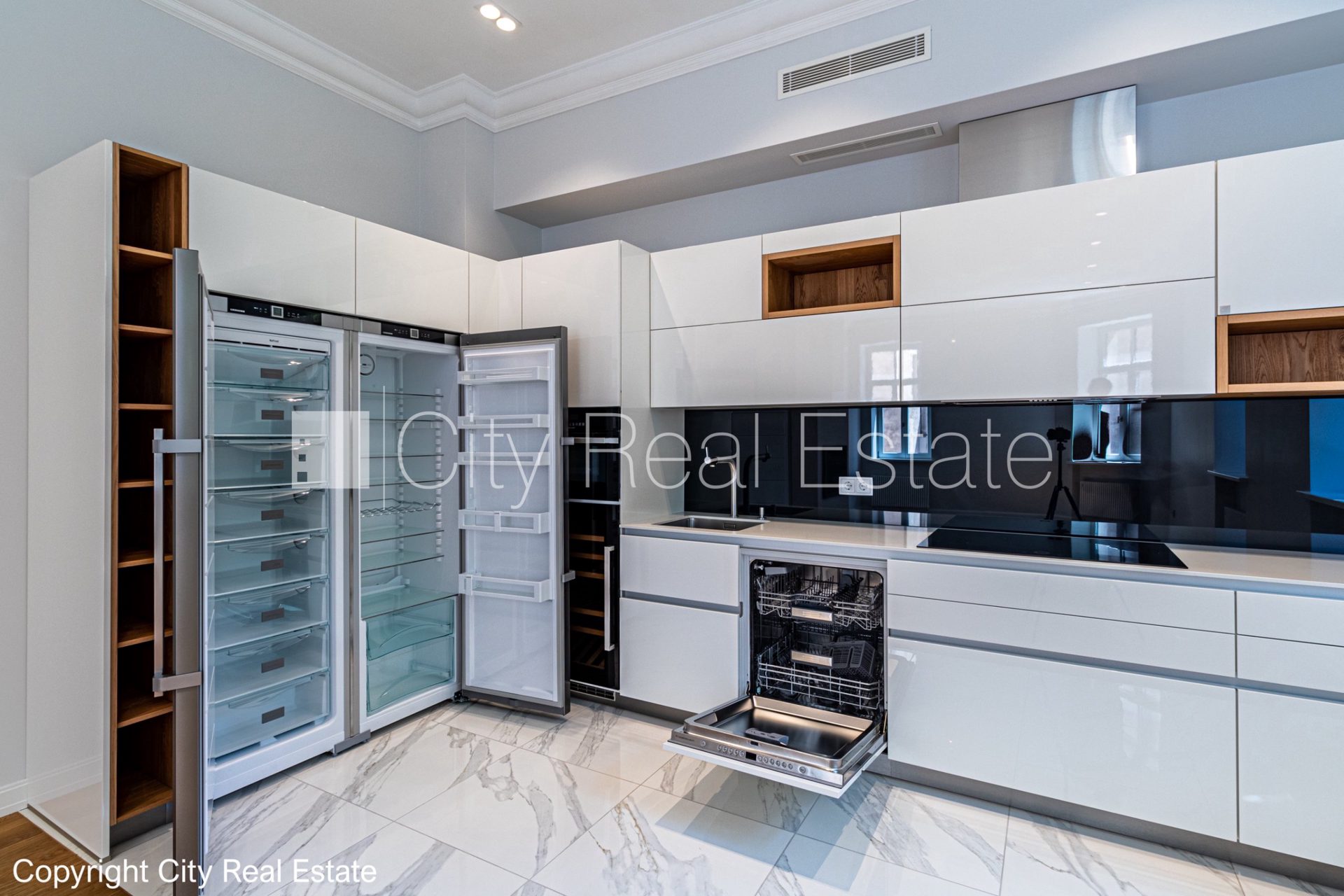 3 kambarių butas Rīga, Centrs, 101 m², parduodamas, Nuotrauka 2 iš 10