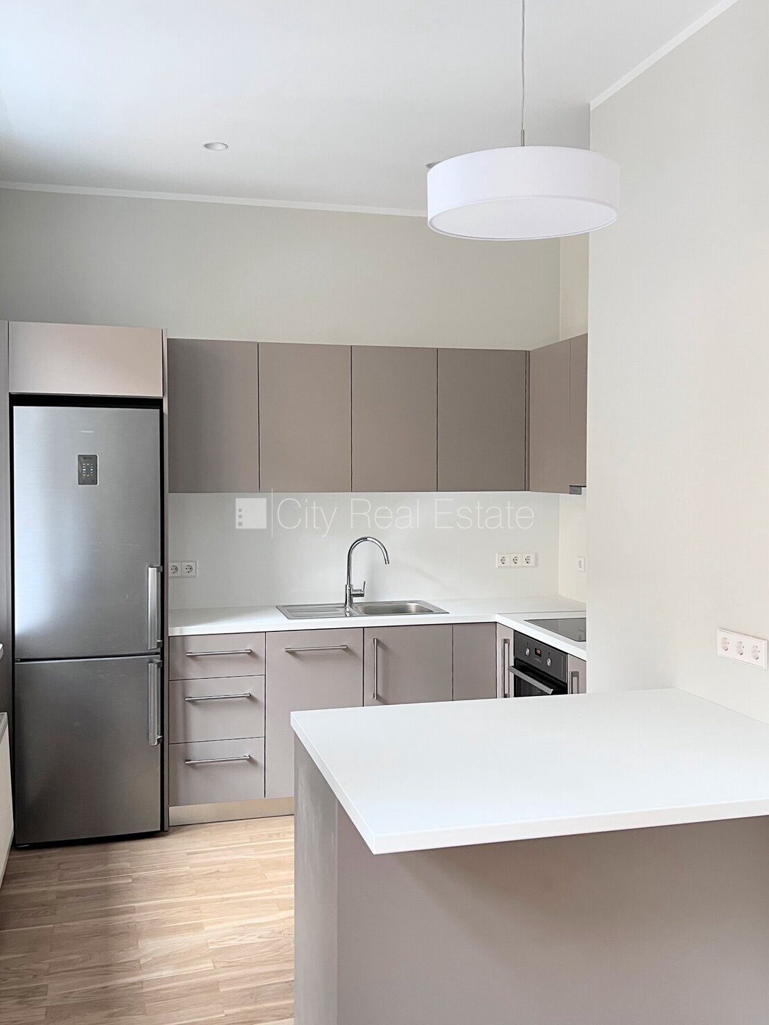 2-комнатная квартира в Рига, Центр, 73 м², аренда, Фото 2 из 10