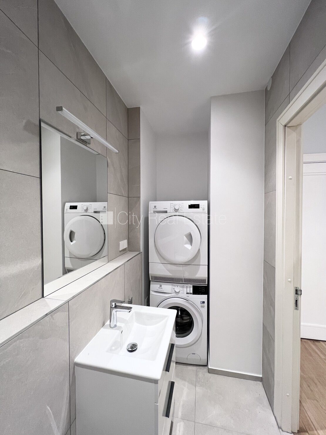2-комнатная квартира в Рига, Центр, 73 м², аренда, Фото 8 из 10